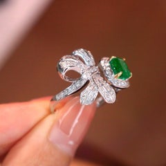 Open Bow Emerald Rings 18k White Gold and VP Diamonds
