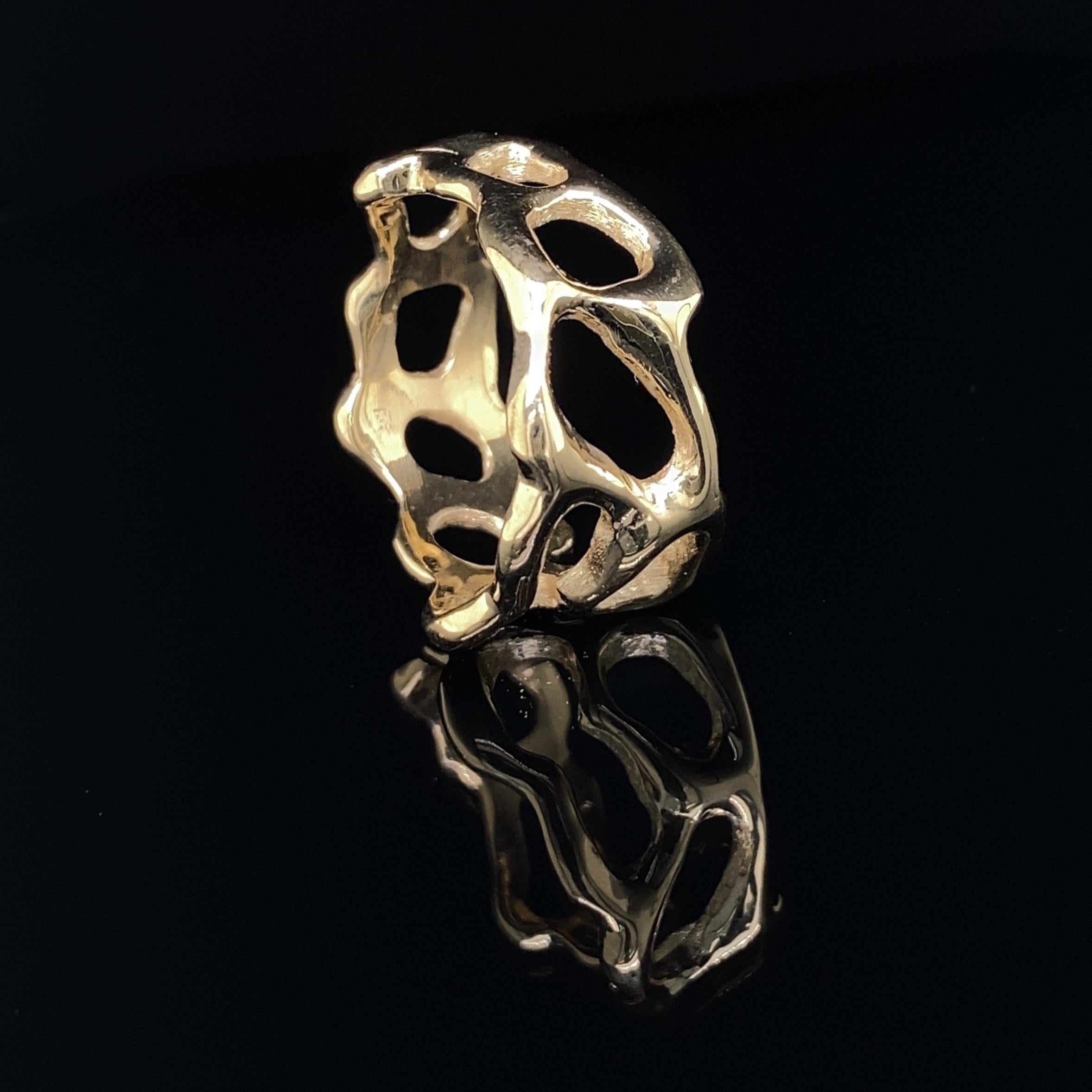 Freiformiges Unisex-Ring aus Gelbgold „Open Cell“ im Angebot 1