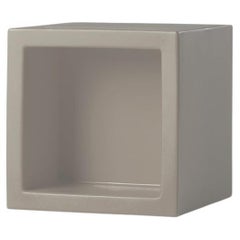 Expositor modular Open Cube 45 Gris Paloma de SLIDE Studio