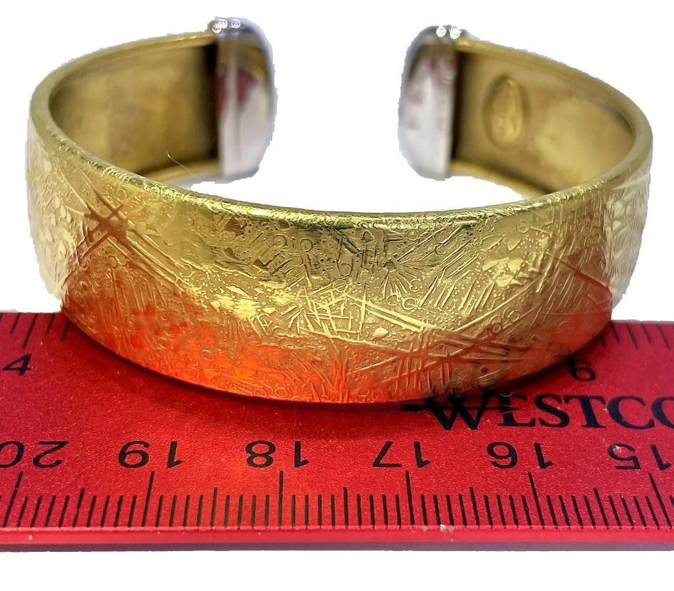 Open Front 18K Gold Acid Etched Cuff with Diamonds by Italian Designer Unoaerre For Sale 5