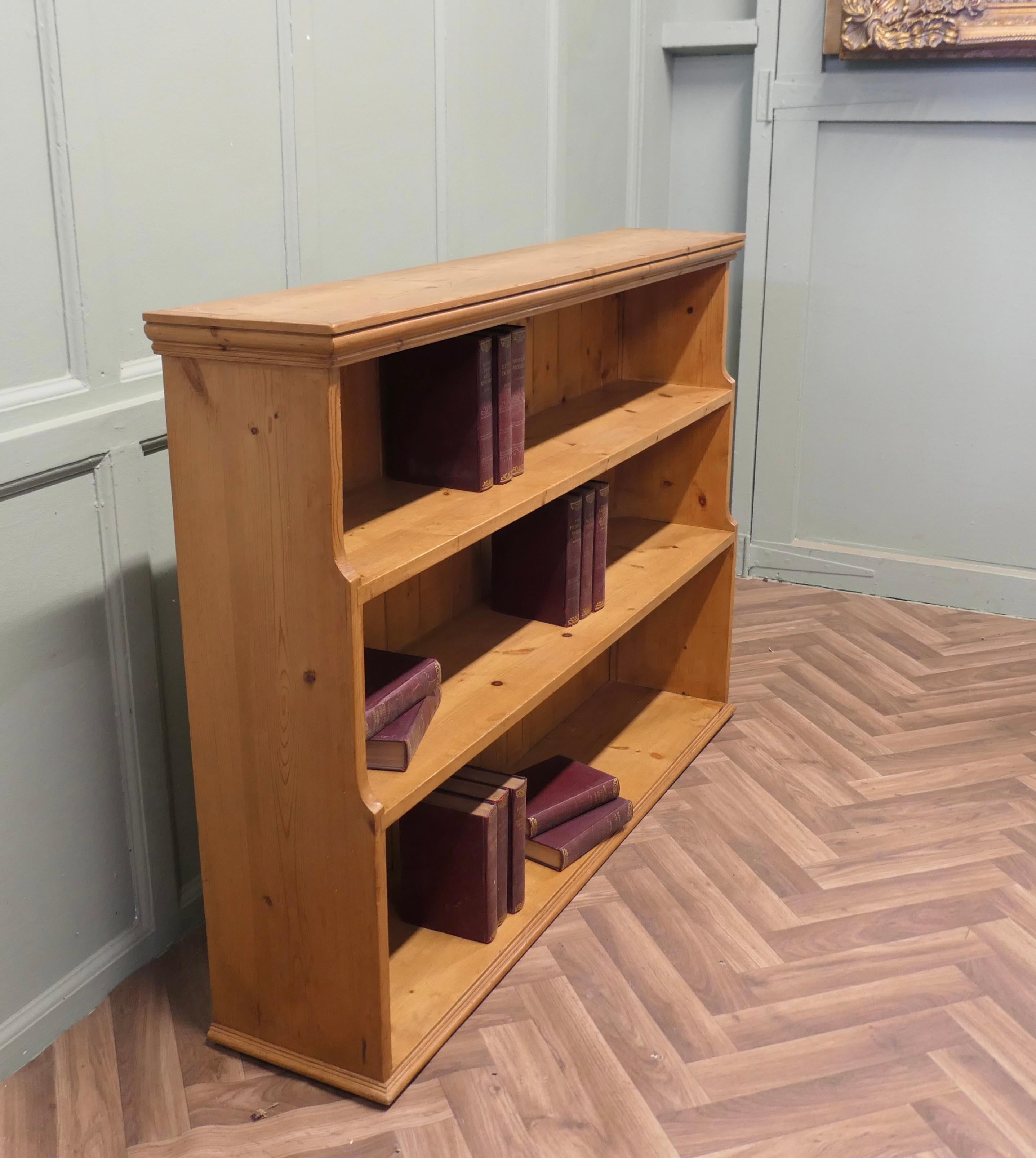 Mid-20th Century Open Front Pine Book Case, Shelves  This is an excellent quality piece For Sale