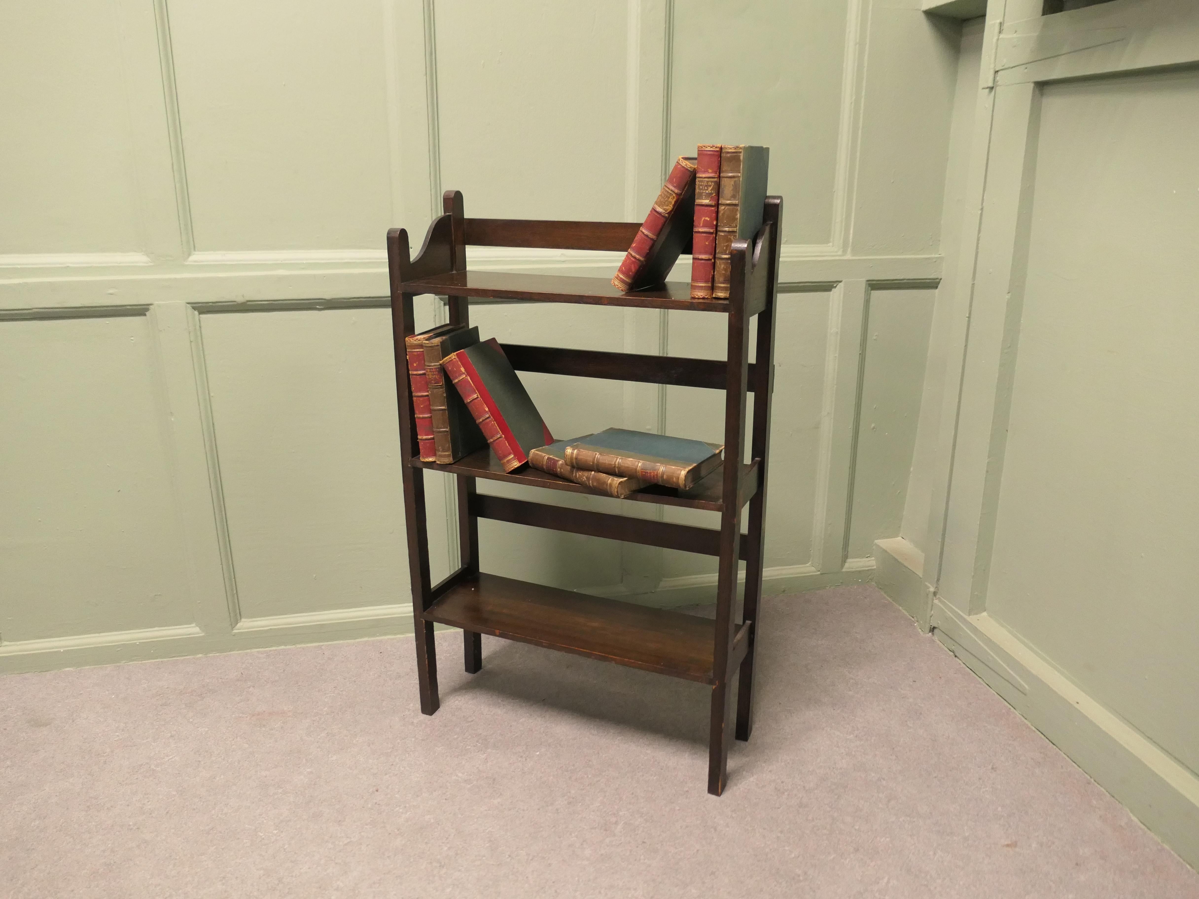 Open Oak Bookcase This bookcase has 3 open shelves For Sale 2