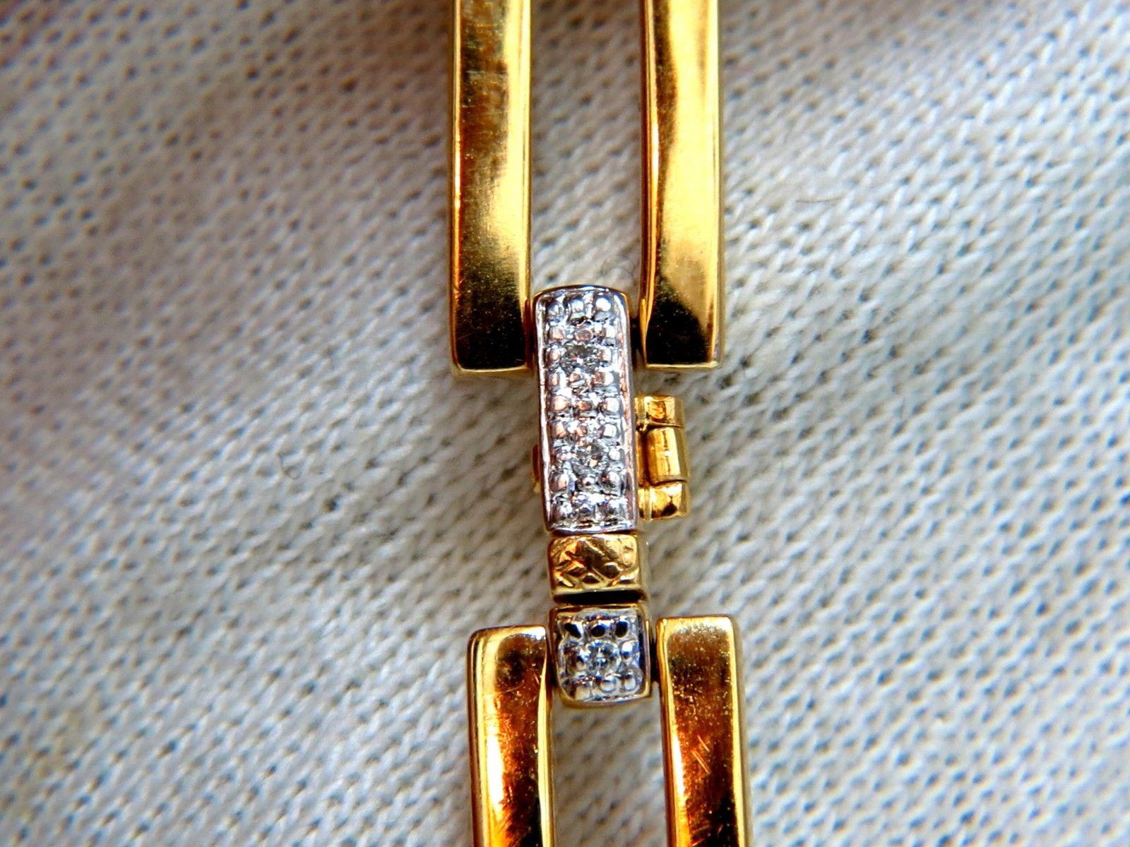 Open Rectangular Link .20 Carat Diamond Bracelet 14 Karat In New Condition In New York, NY