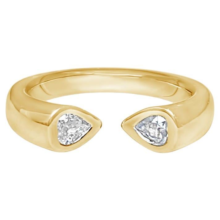 Im Angebot: Offener Ring mit birnenförmigen Diamanten ()