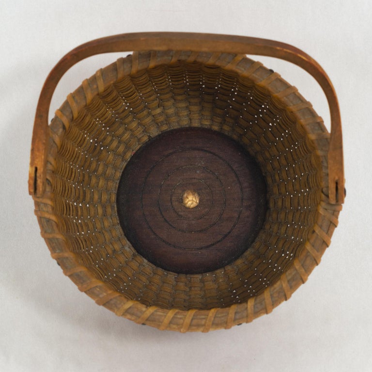 Open Round Nantucket Signed Lightship Basket, circa 1950 For Sale at