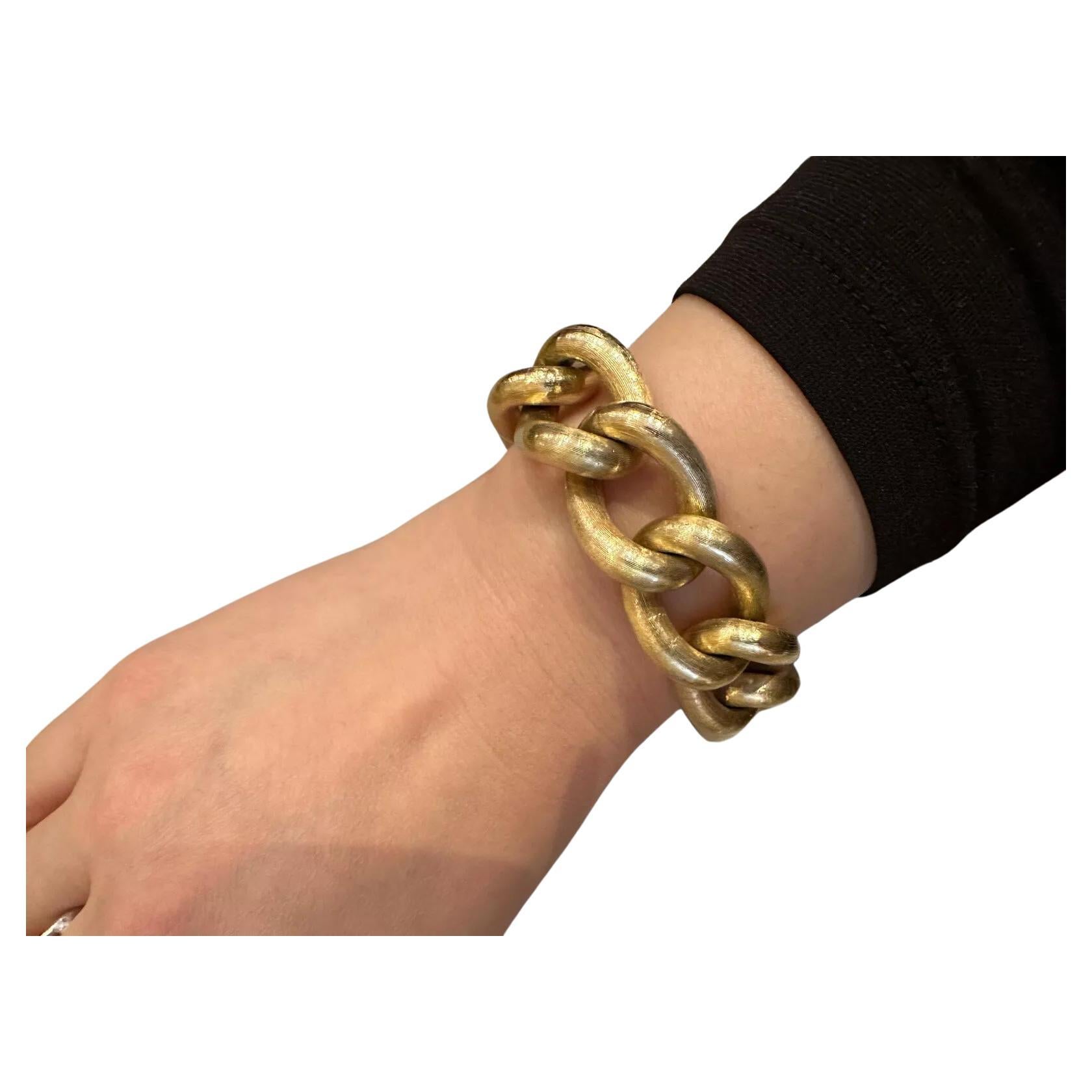 Open Rounded Curb Link Bracelet in 14k Yellow Gold

Italian Brush Finish Curb Link Bracelet features Open Link Rounded Links with Brush Finish in 14k Yellow Gold. The bracelet is secured by a hidden clasp with safety clasp.

The bracelet measures