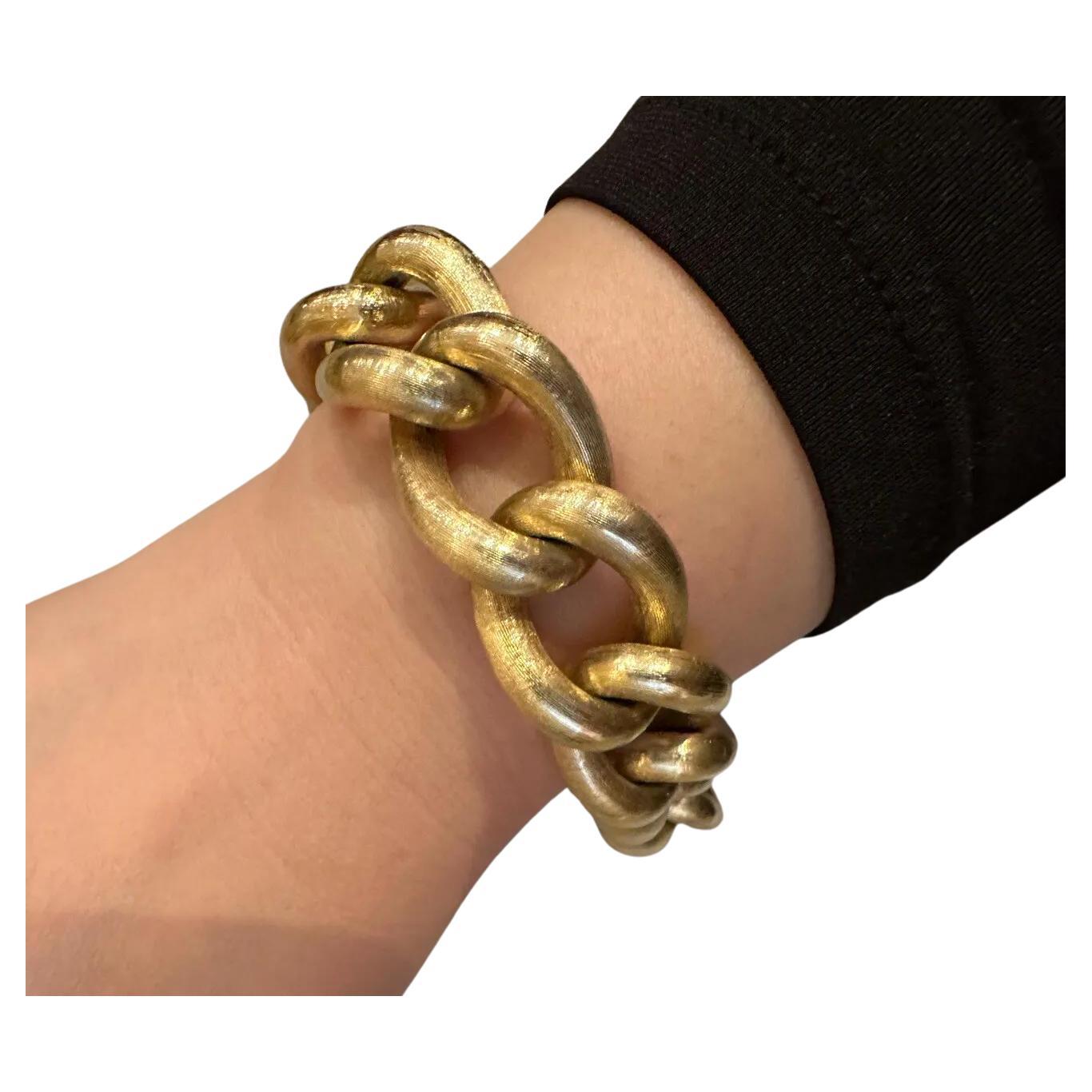 Bracelet à maillons arrondis ouverts en or jaune 14 carats, finition brossée en vente