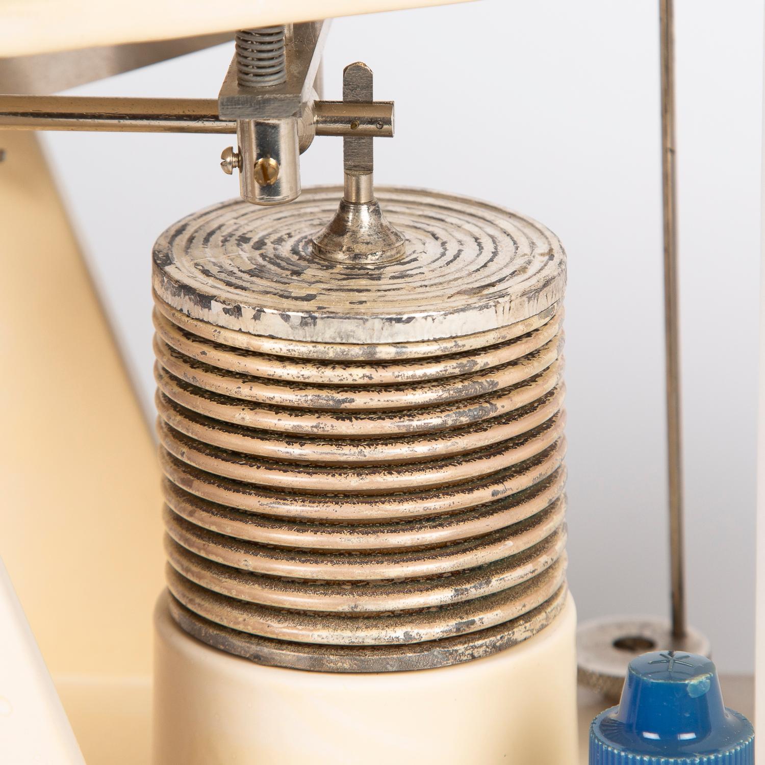 Open Scale Barograph by C F Casella & Co of London For Sale 1