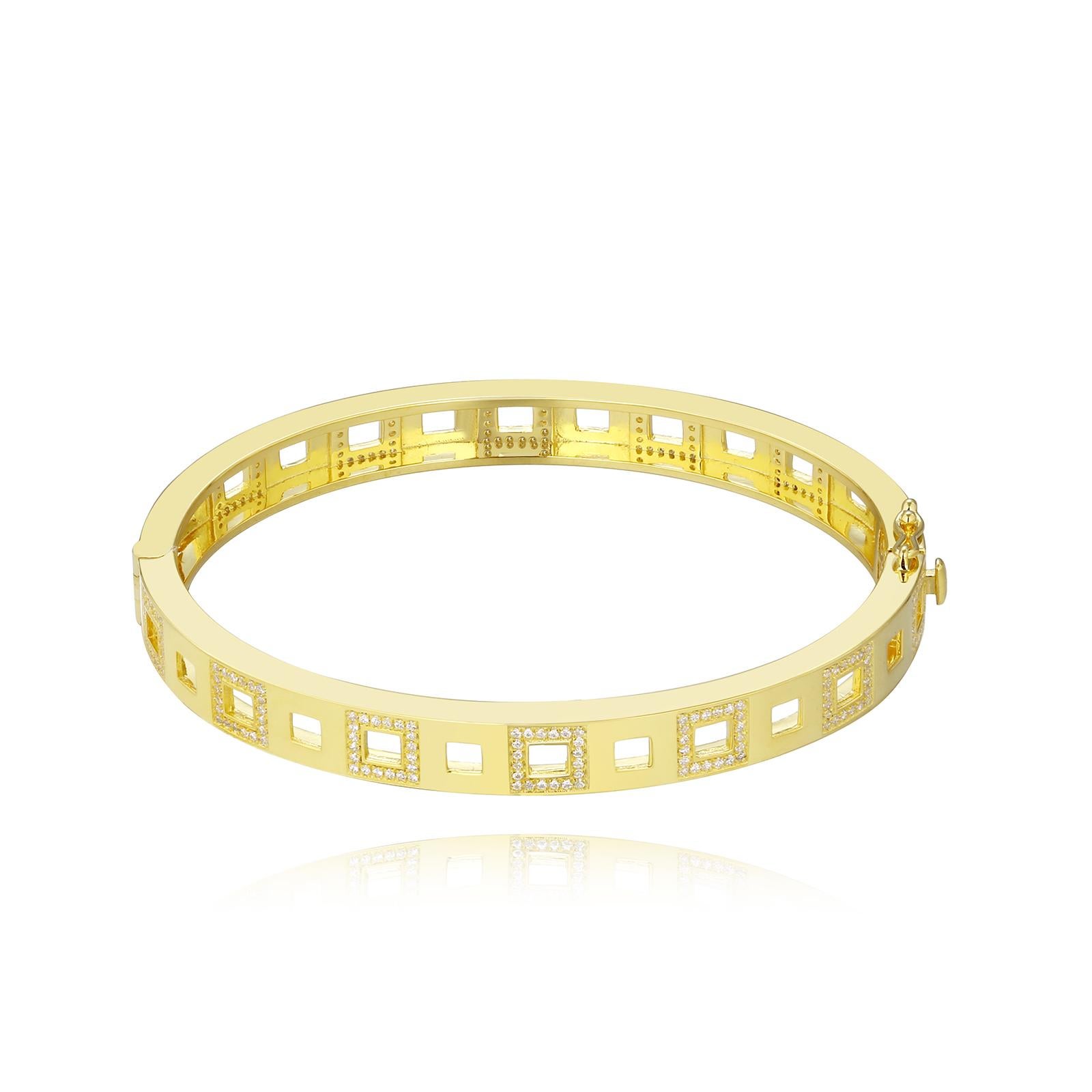 Open Square Pavé Bangle In New Condition For Sale In New York, NY