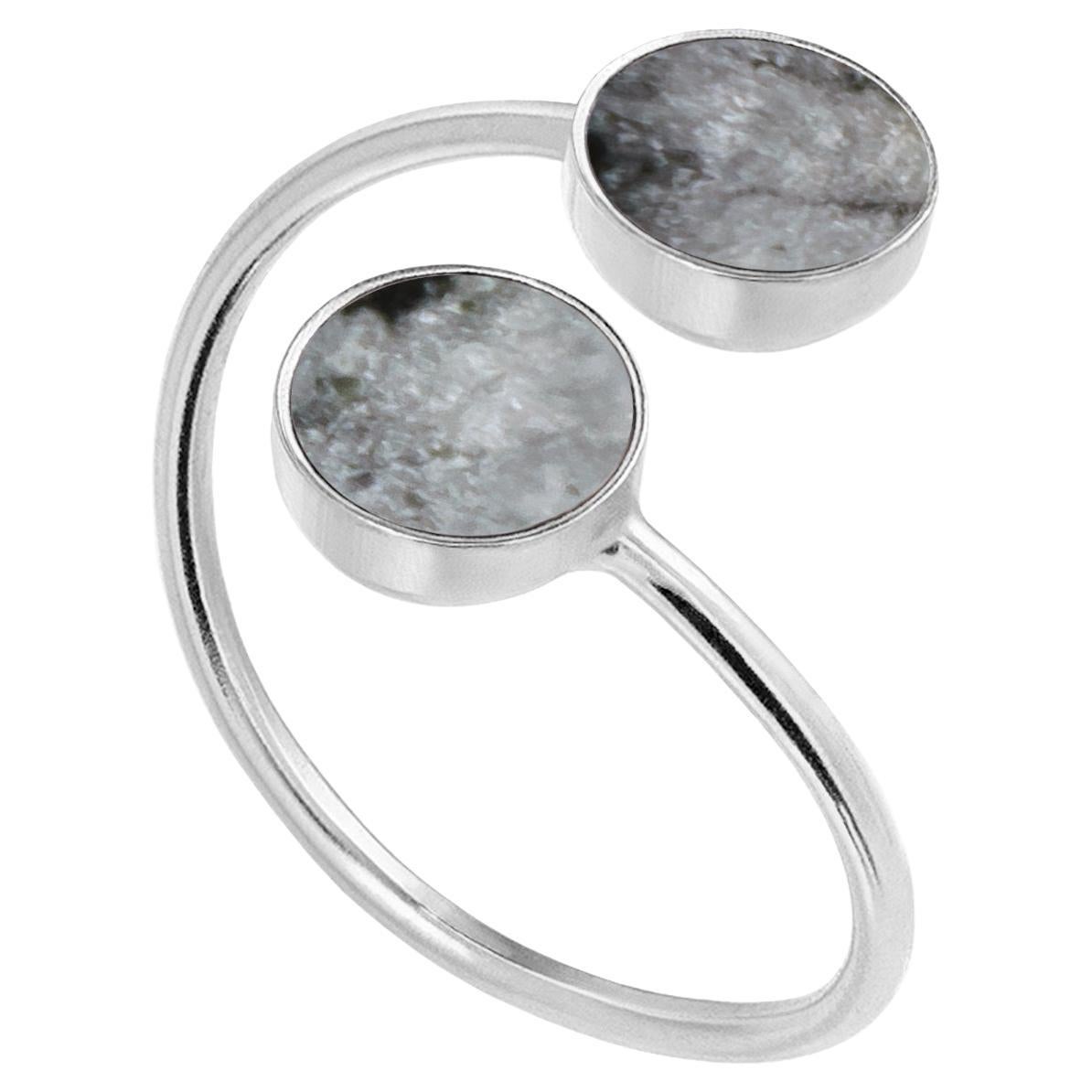 Open sterling silver ring with grey natural stones size 5-5.5 For Sale