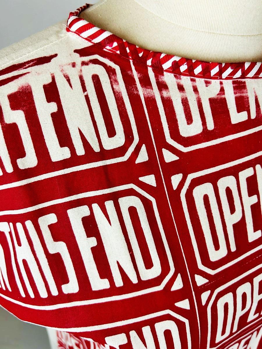 Open This End - Robe en coton imprimé par Andy Warhol (dans le style de) C. 1970 en vente 13