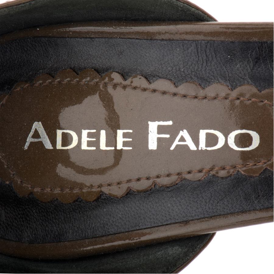 Gray Adele Fado Open toe sandal size 37 For Sale