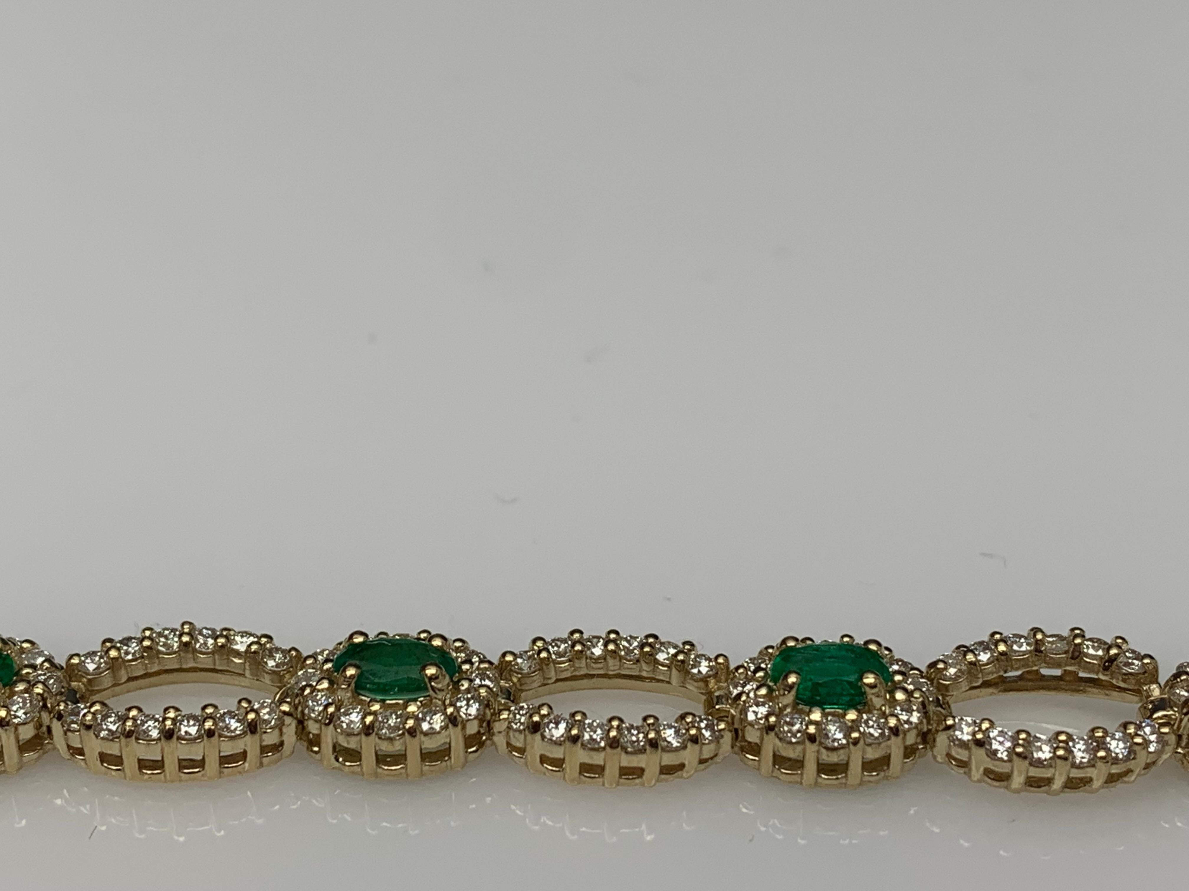 Art Déco Bracciale Open-Work con smeraldo e diamante da 2,13 carati in oro giallo 14K in vendita