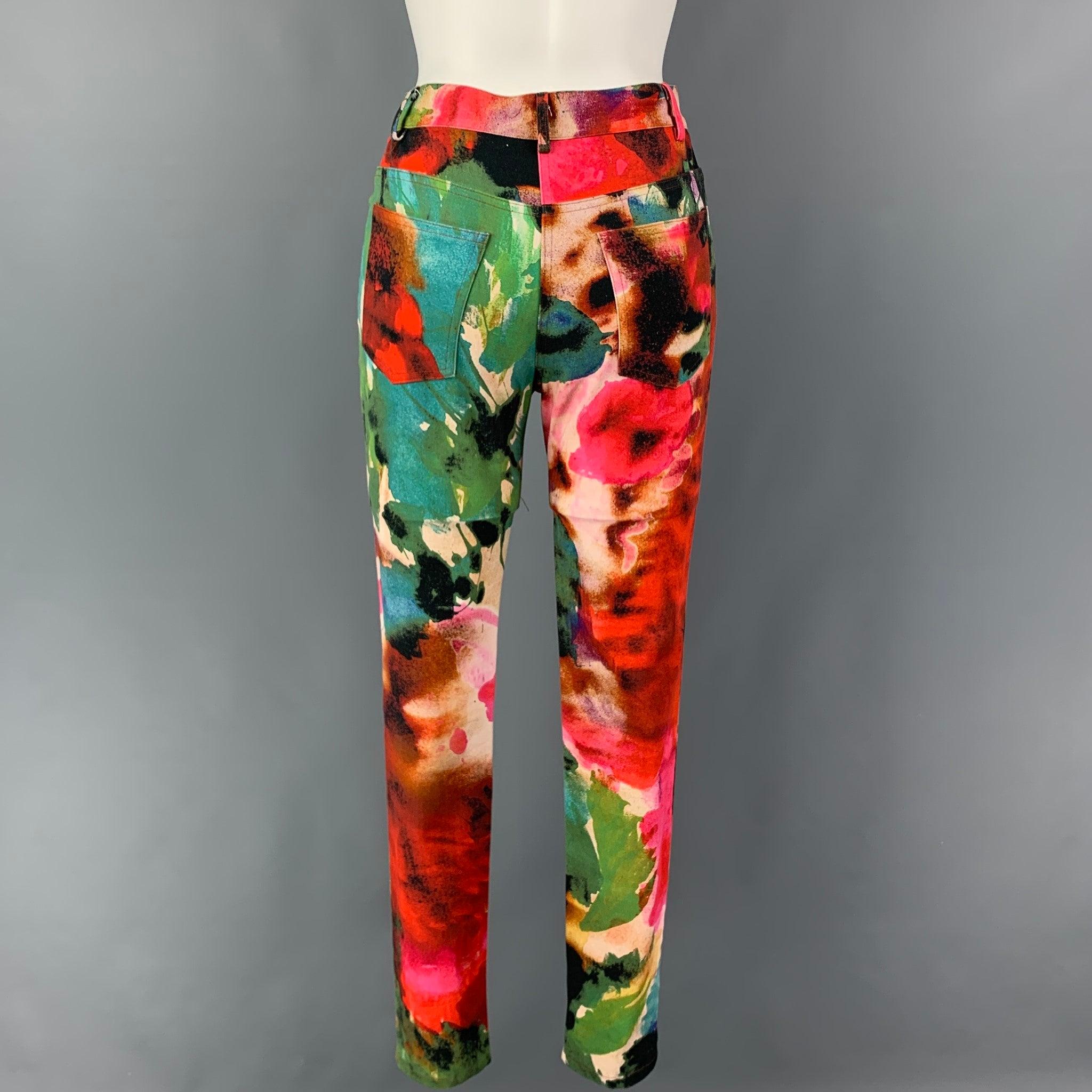 OPENING CEREMONY casual pants comes in a multi-color print cotton featuring a skinny fit, contrast stitching, and a zip fly closure. Made in USA.
Very Good
Pre-Owned Condition. 

Marked:   XS 

Measurements: 
  Waist: 26 inches  Rise: 10 inches 