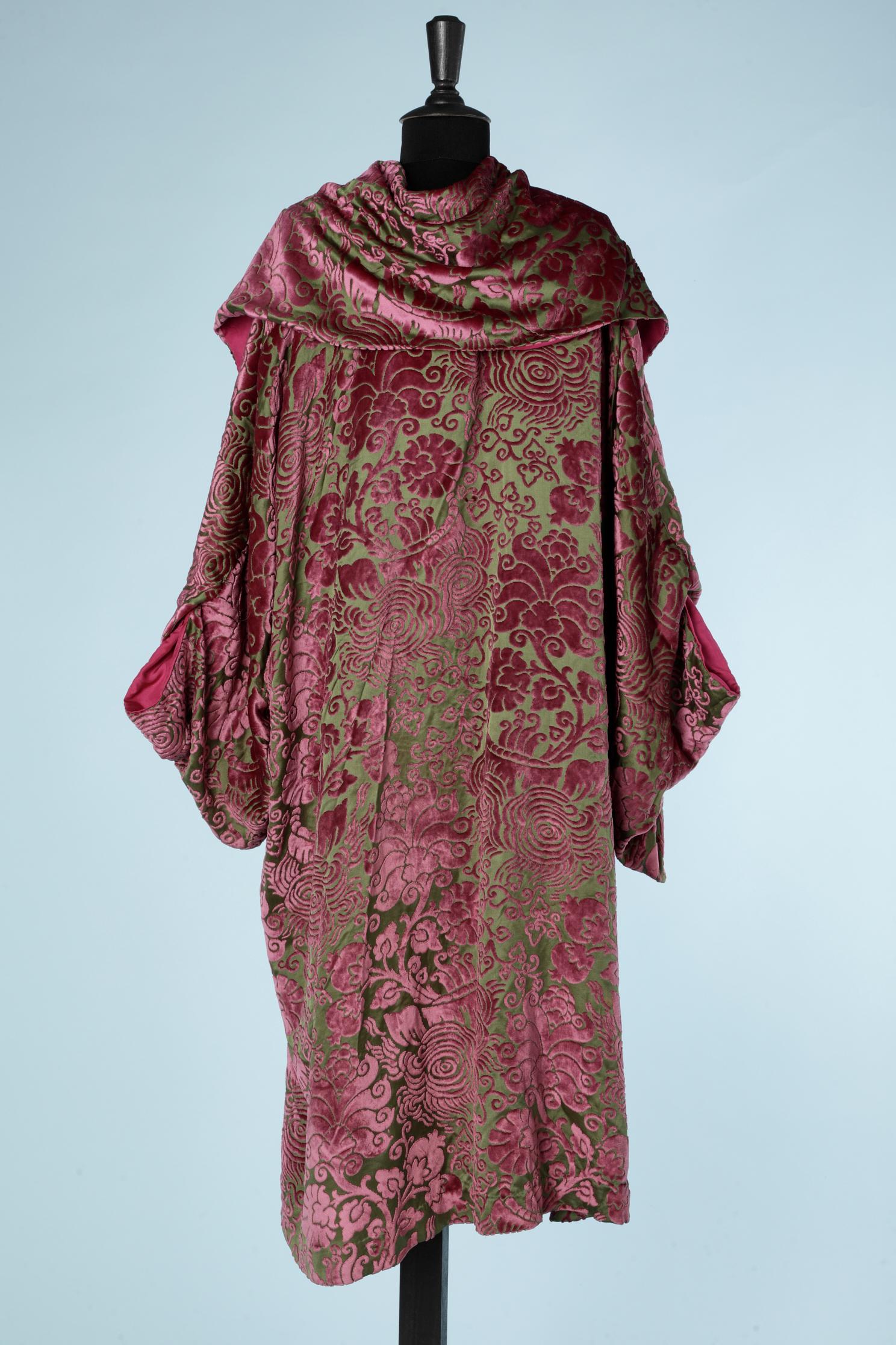 Women's Opera coat in purple damask velvet on green silk satin base Circa 1920