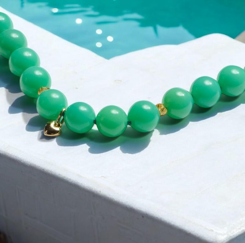 Collar de Oro con Diamantes y Zafiro Crisoprasa, Largo Ópera en venta 3