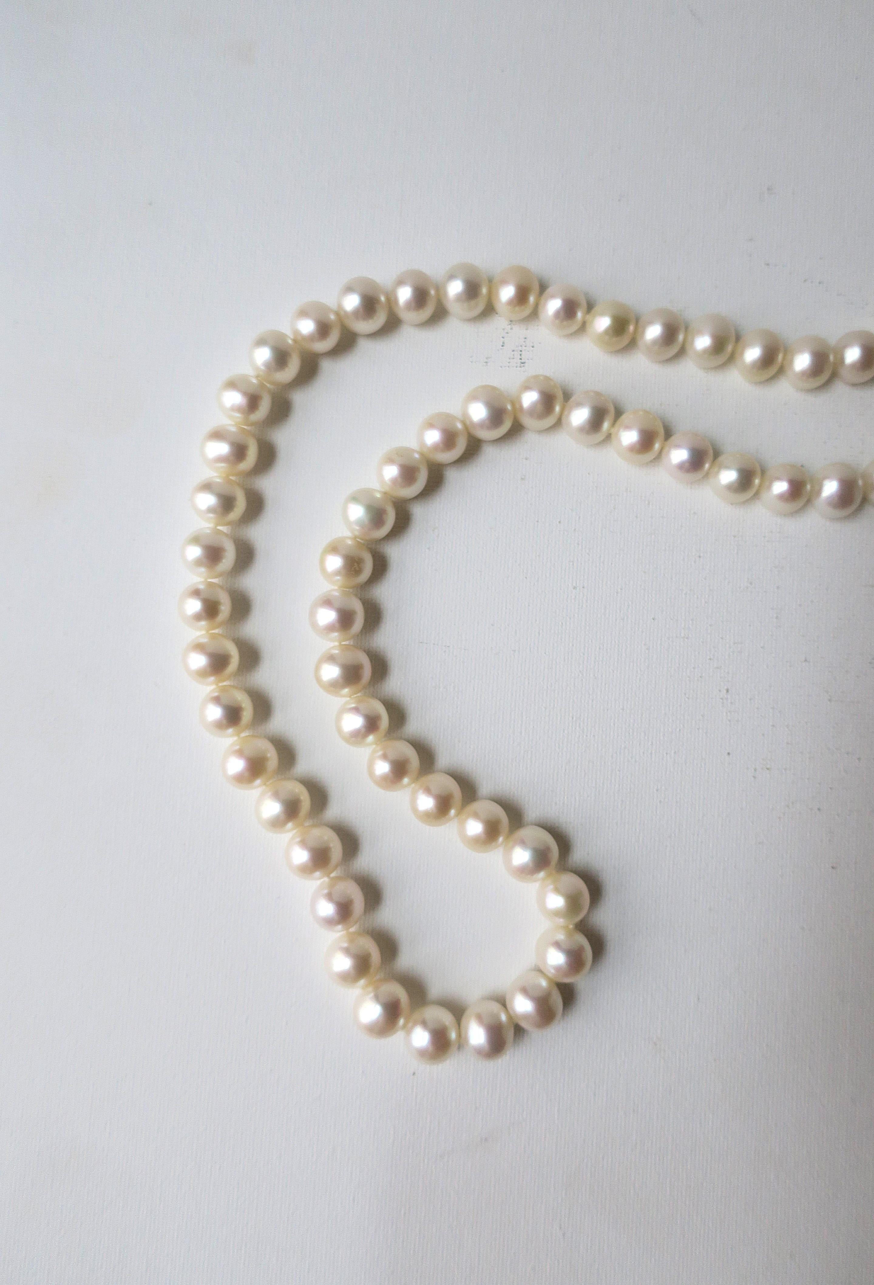 Collana Opera con perle e diamanti in oro 18 carati in vendita 5