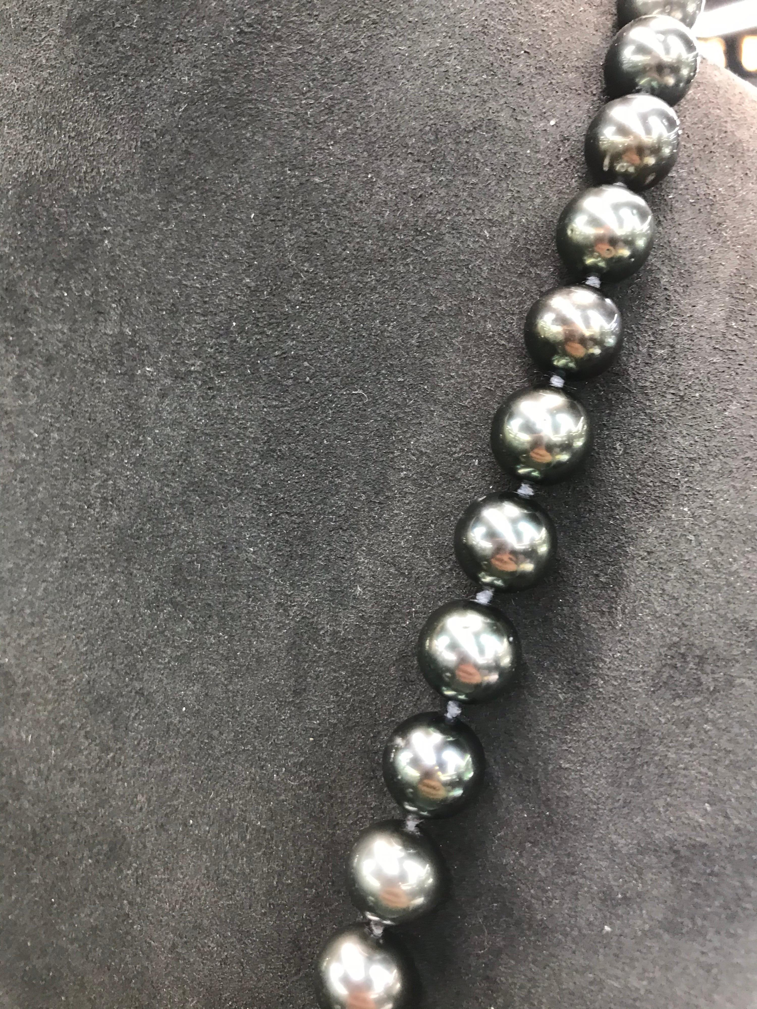 Opera Ombre South Sea White and Tahitian Pearls Diamonds 3.70 Carat  2