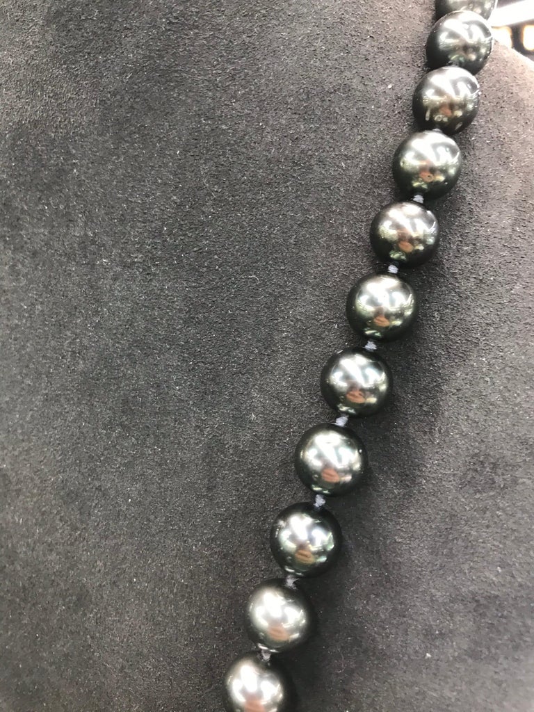 HARBOR D. Opera Ombre South Sea White and Tahitian Pearls Diamonds 3.70 Carat  For Sale 4