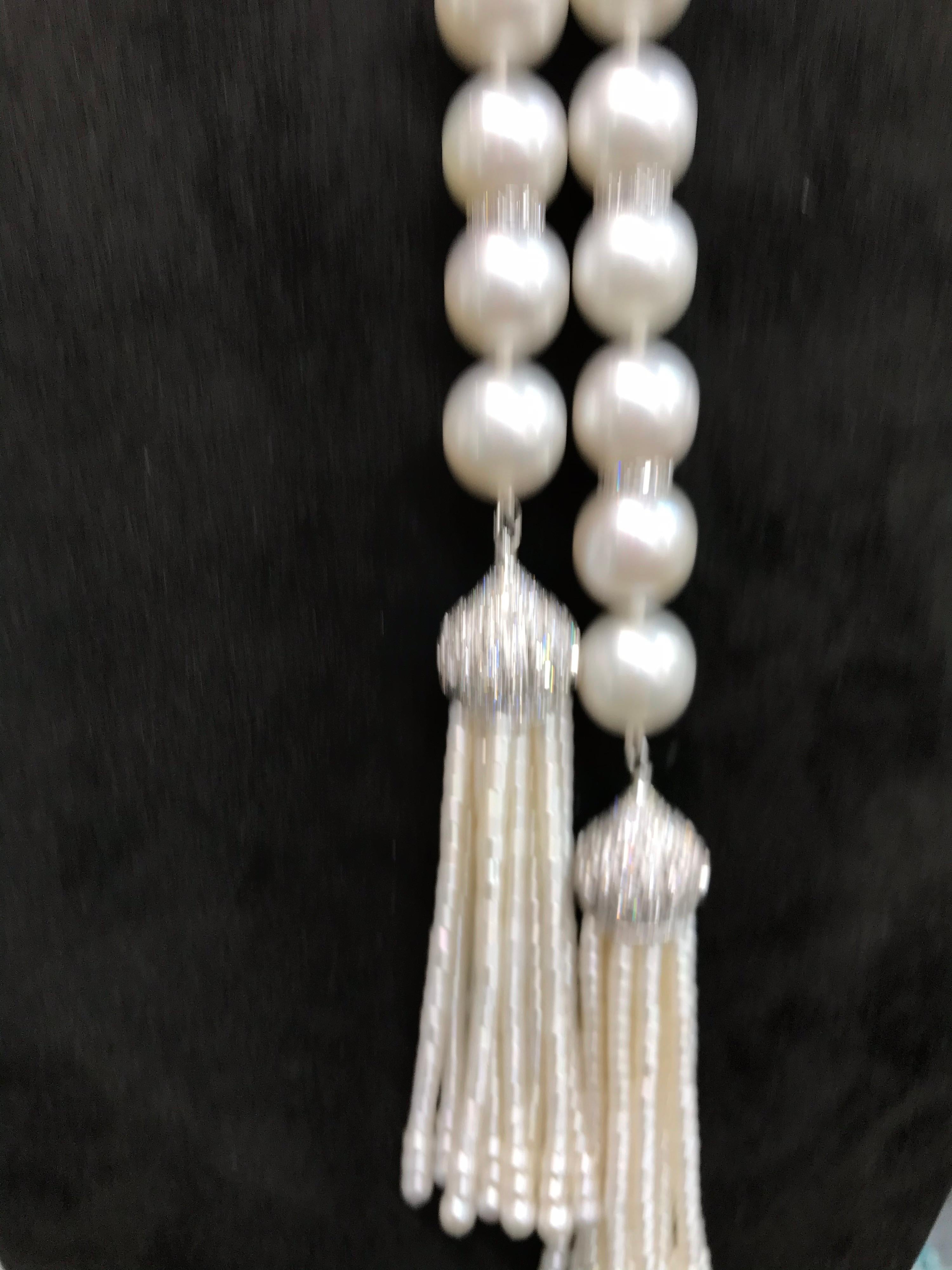 Contemporary Opera Ombre South Sea White and Tahitian Pearls Diamonds 3.70 Carat 