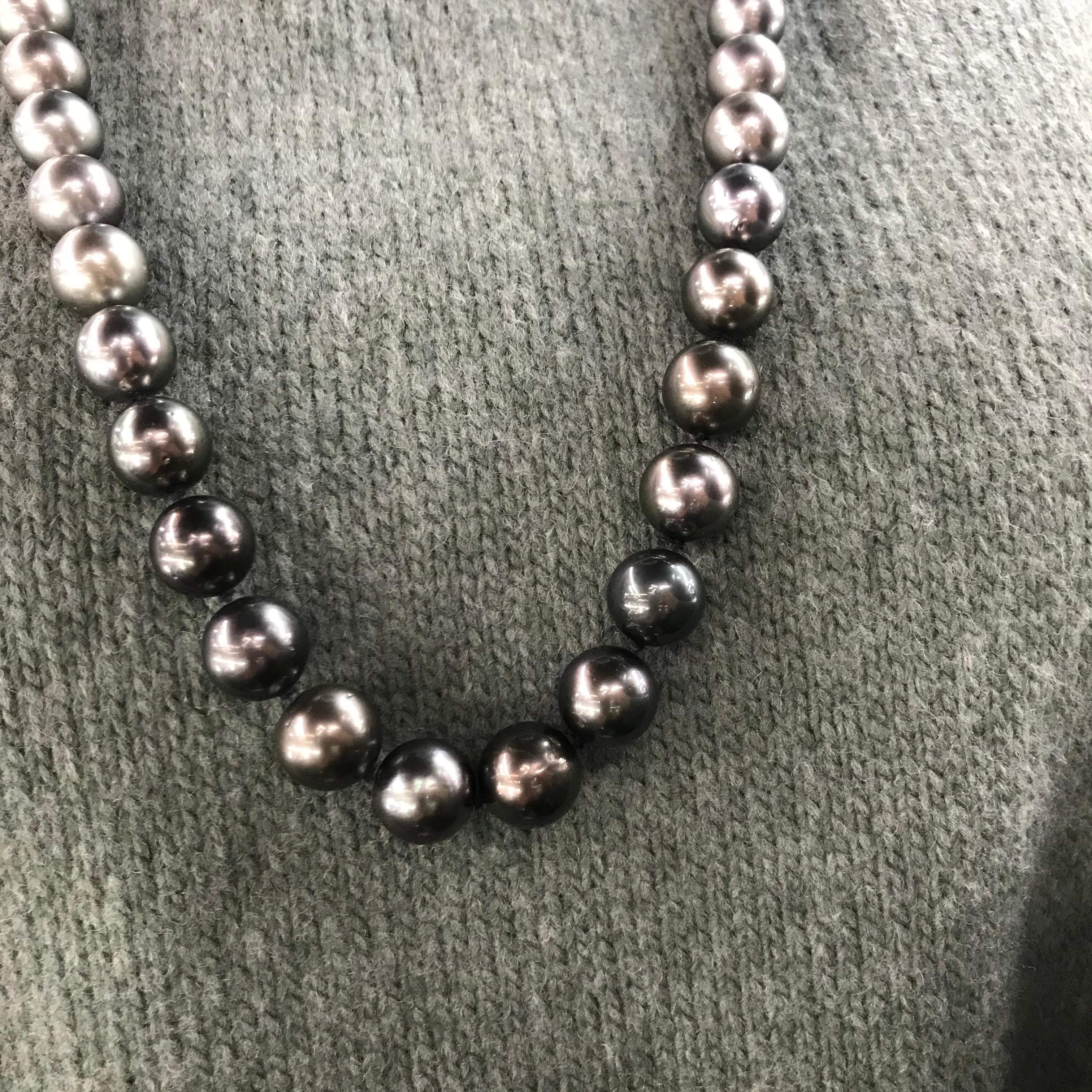 Round Cut HARBOR D. Opera Ombre Tahitian Pearl Necklace Diamond Clasp