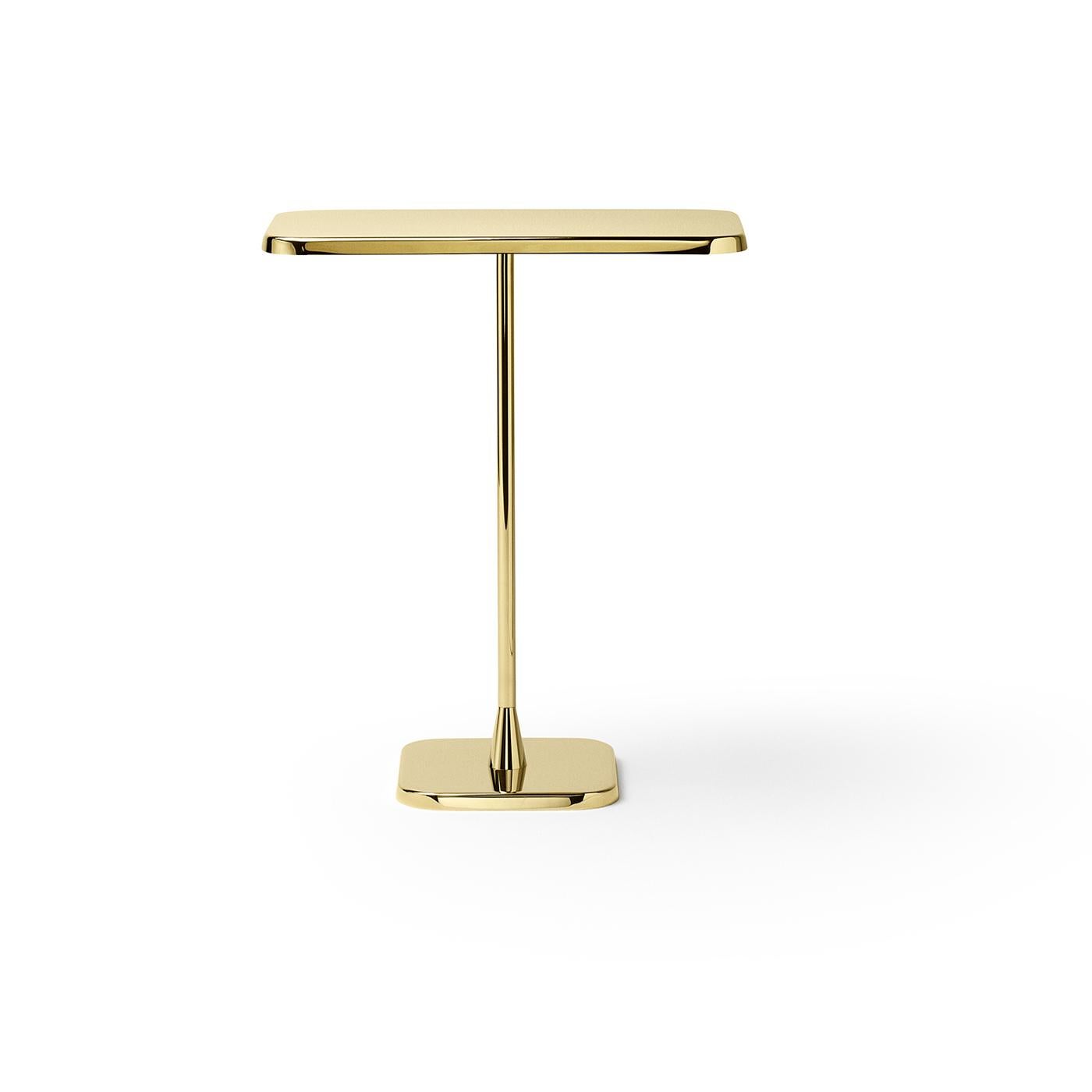 This elegant rectangular table in stainless steel was designed by Richard Hutten for the Dutch National Opera and Ballet House. This piece features a PVD coating that guarantees no change in color or corrosion for 25 years.
 