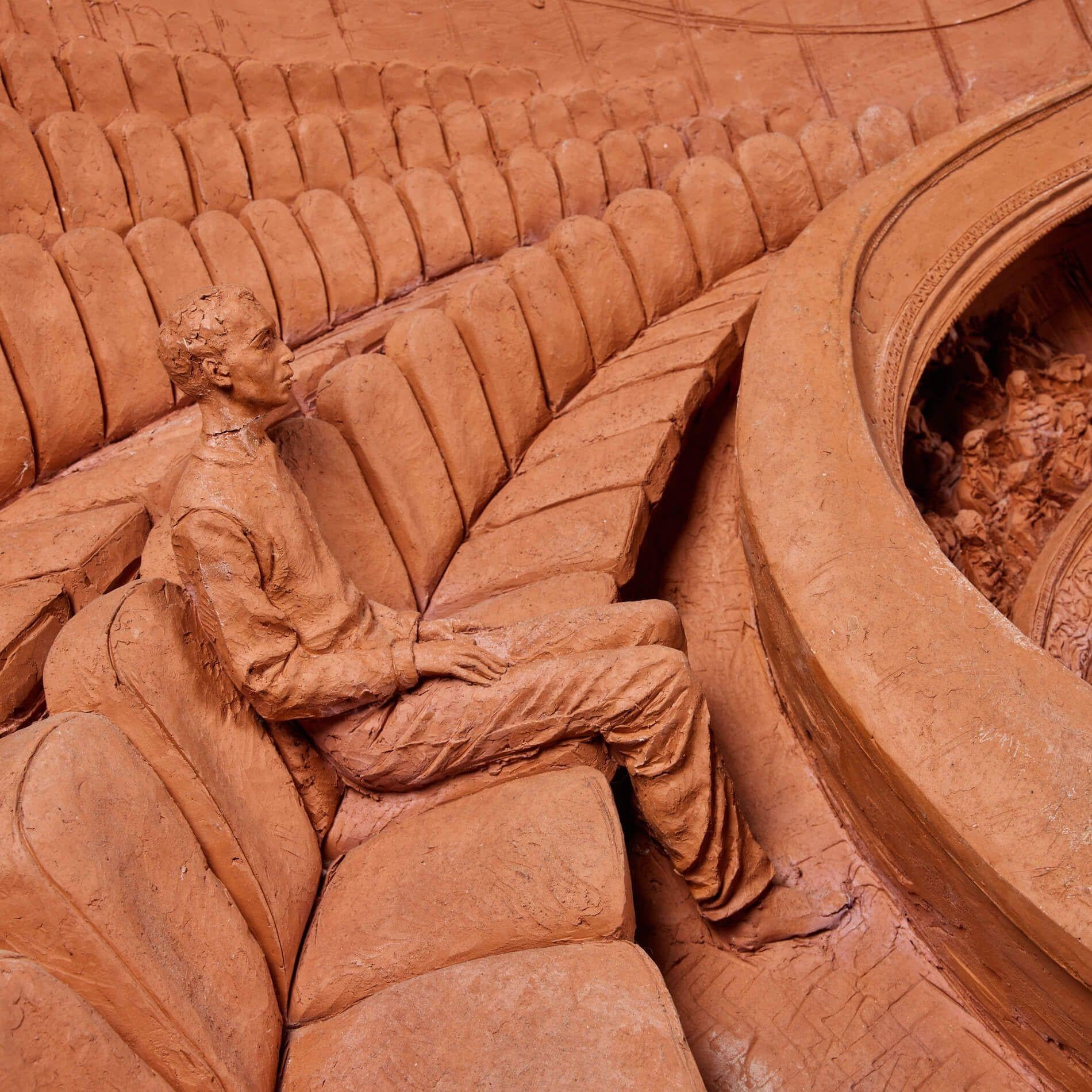 Moderno Scultura del Teatro dell'Opera di Paul Day in vendita