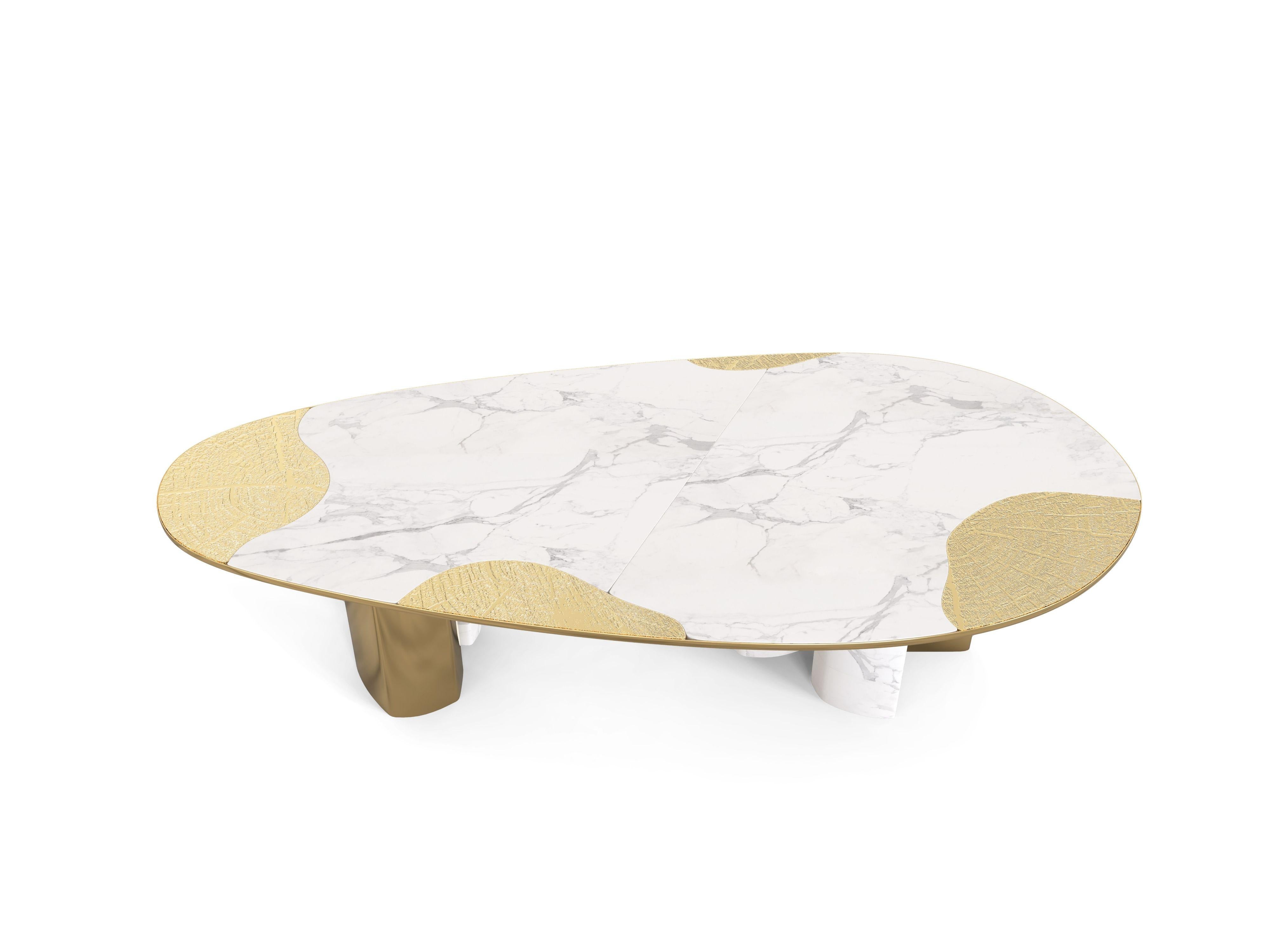 Portugais Table de salle à manger Ophelia - Marbre de Carrare fait main - Boca do Lobo en vente