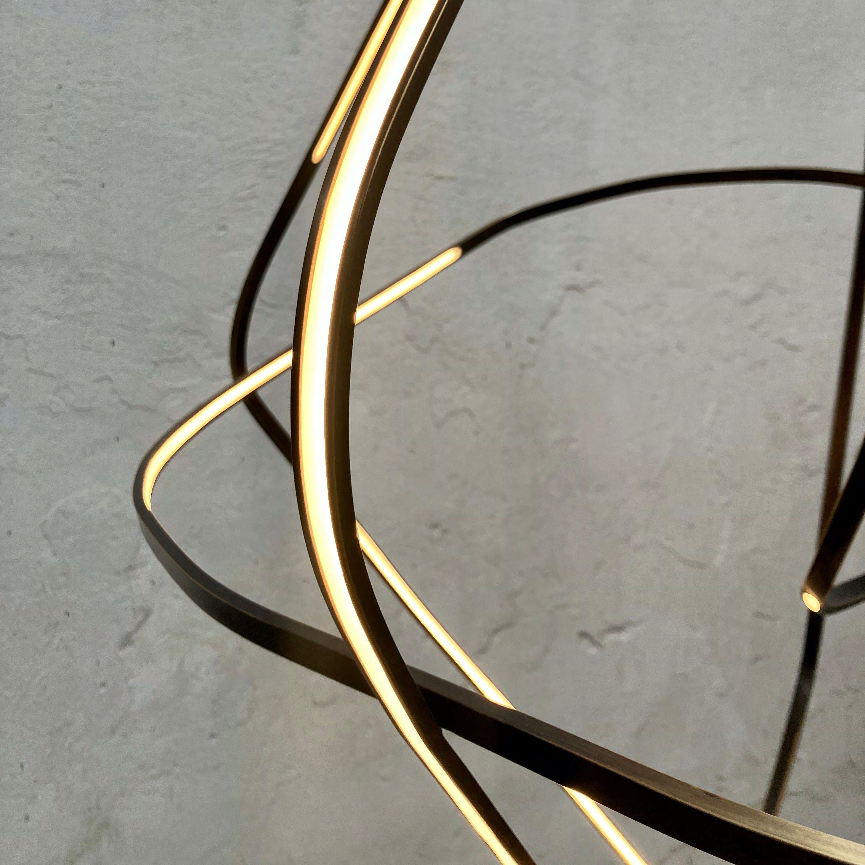 New Contemporary Chandelier in Fossilized Brass and LED by Morghen Studio In New Condition For Sale In Milan, IT