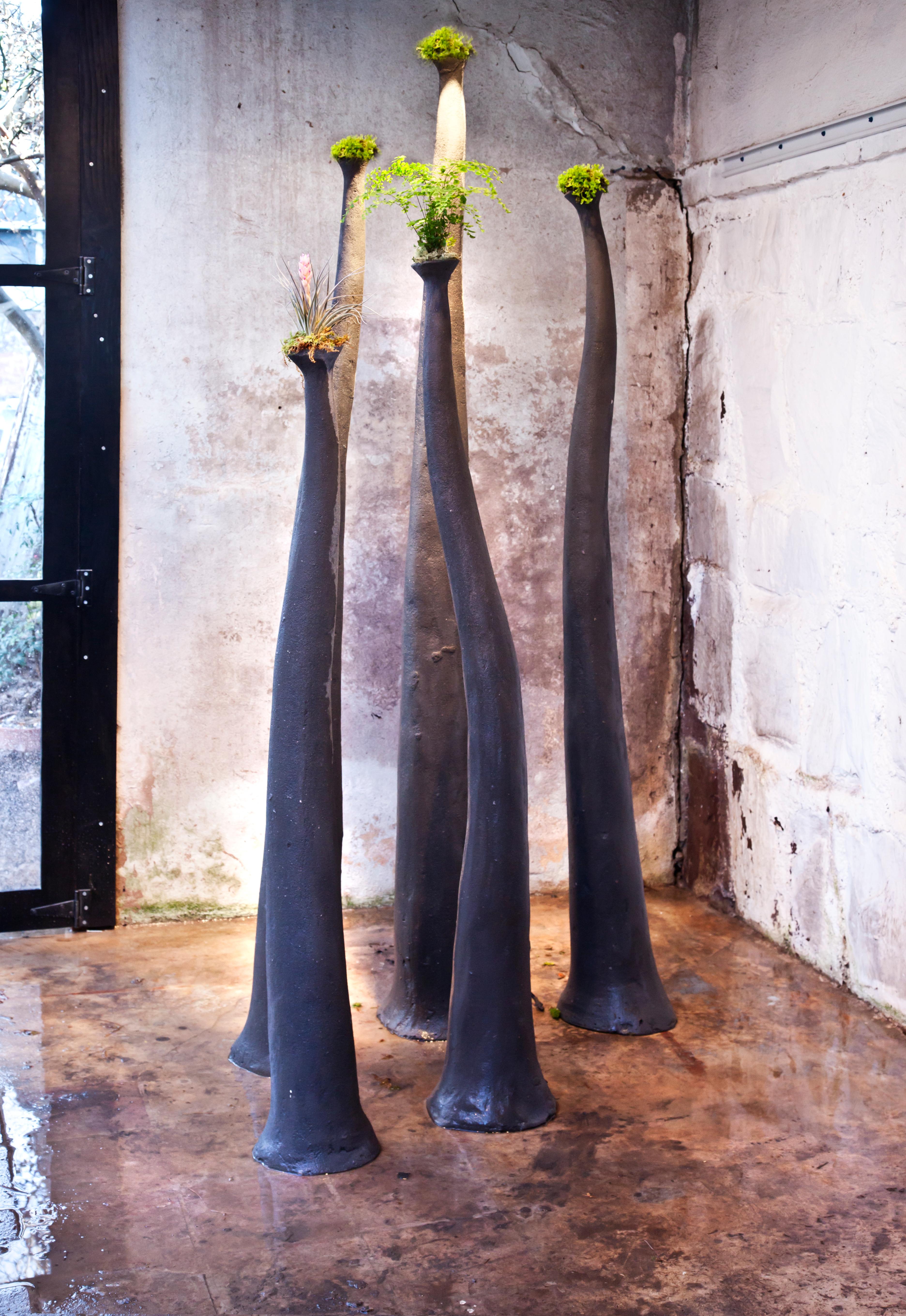Hoodoo-Stapel, skulpturale Betonpflanzgefäße von OPIARY (H50