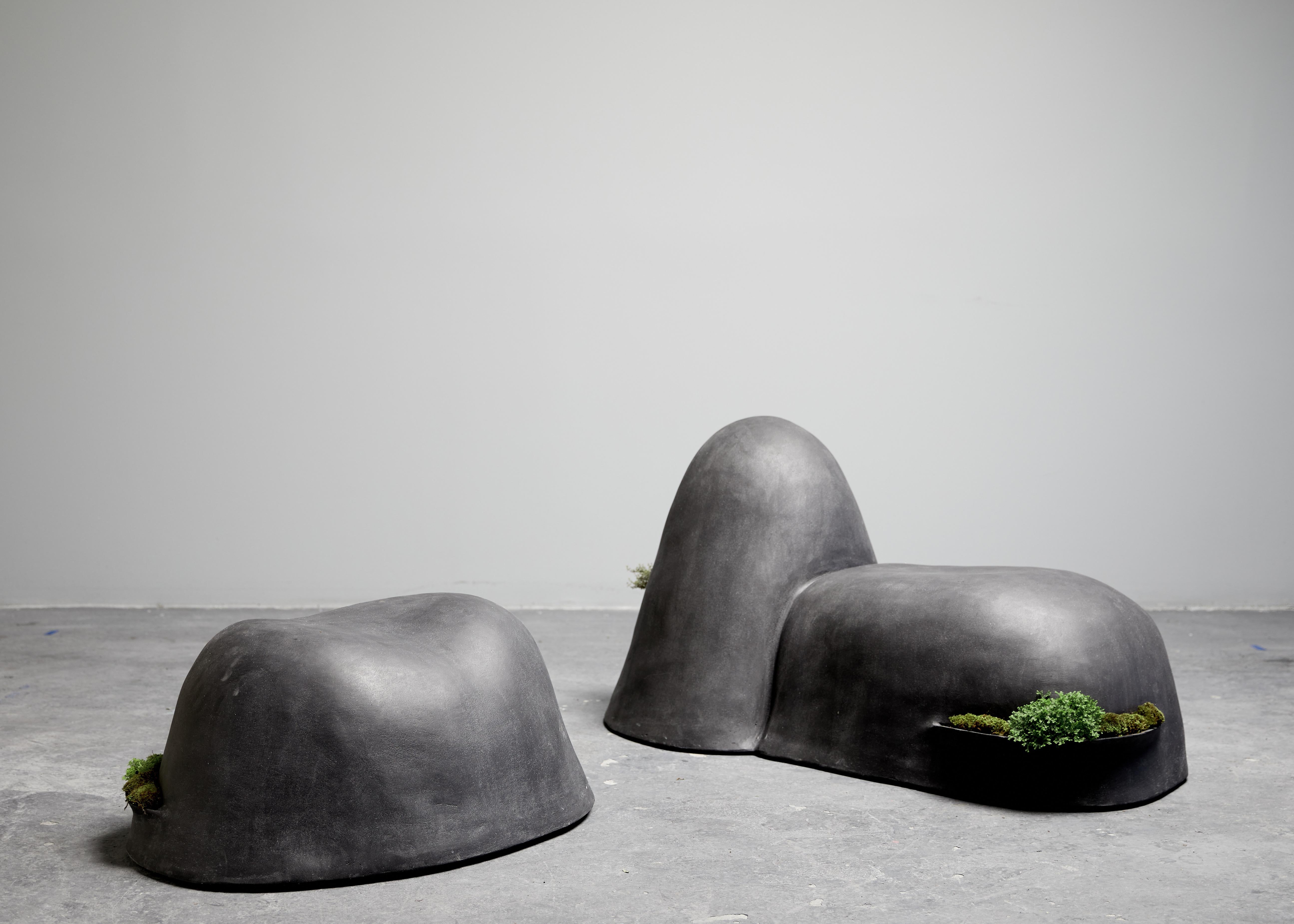 Moderne Soy Una Roca, assise sculpturale en béton par Opiary en vente