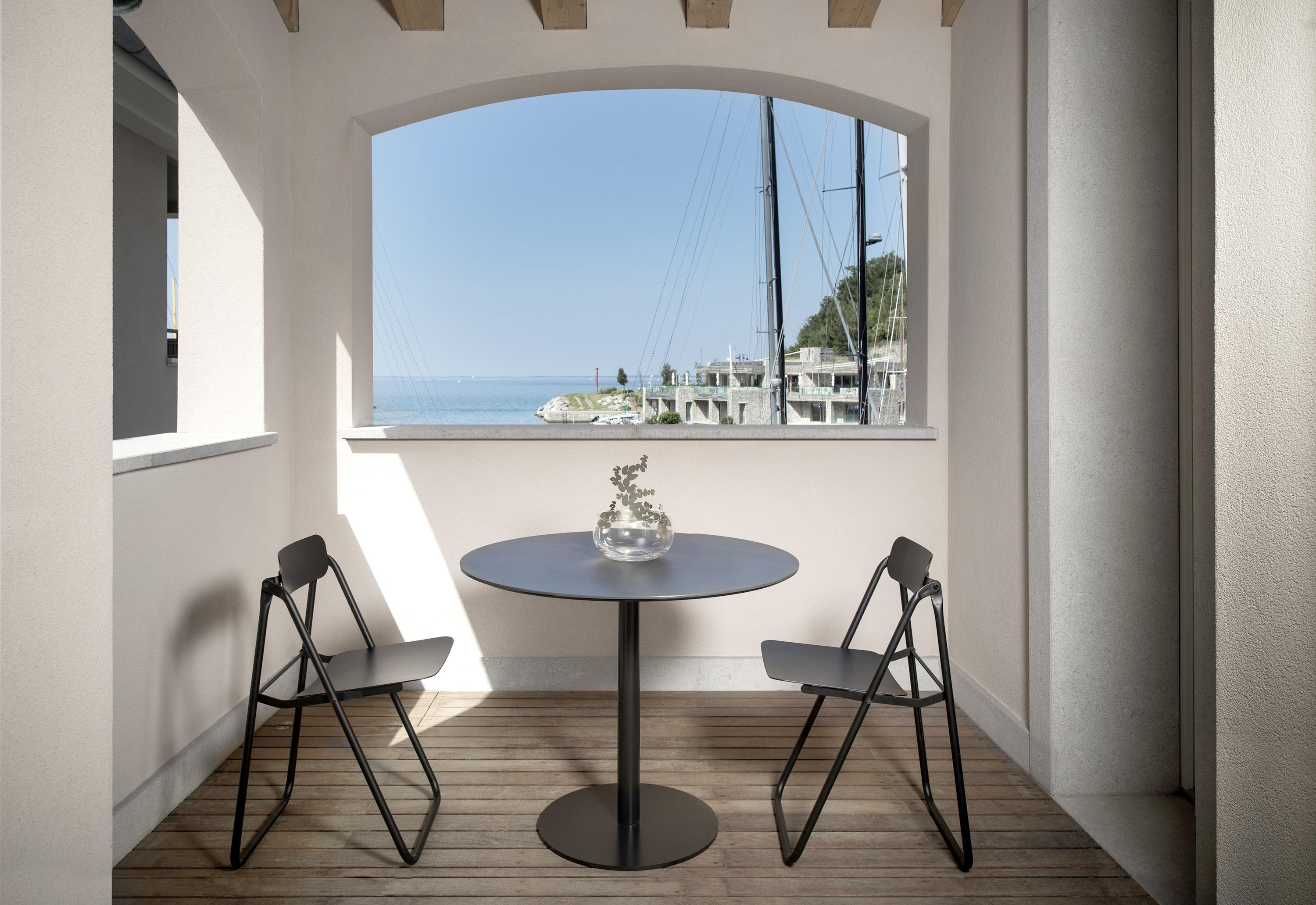 Italian Opinion Ciatti Con Fort Set of 2 Steel Folding Chairs For Sale