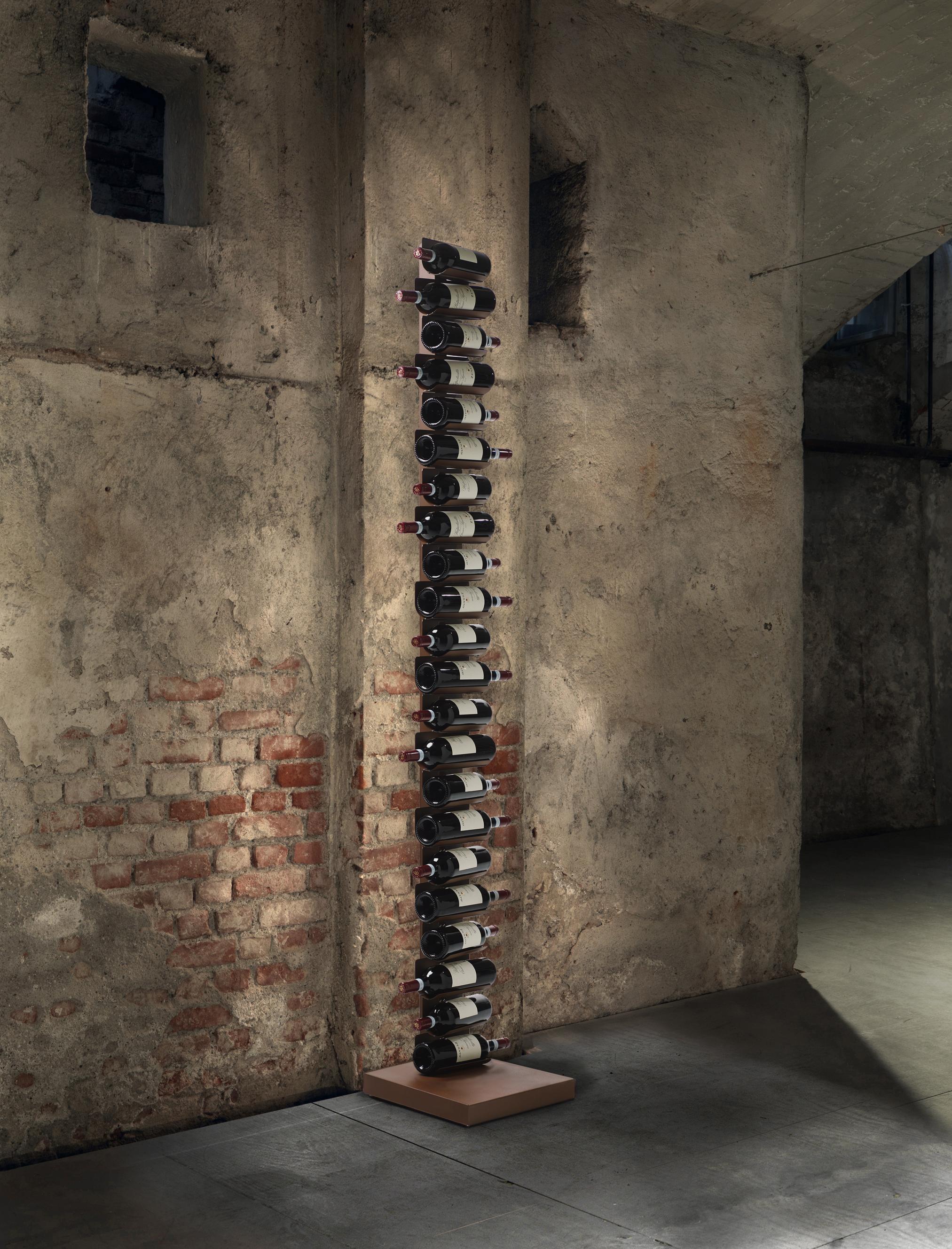 Porte-bouteilles vertical Ptolomeo Vino de Opinion Ciatti, grand modèle en vente 5