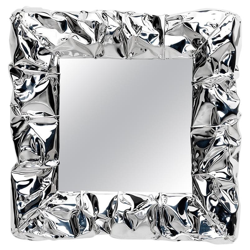 Im Angebot: Opinion Ciatti Tab.u Kleiner quadratischer Spiegel, Silver (Hand-Wrinkled Chrome)