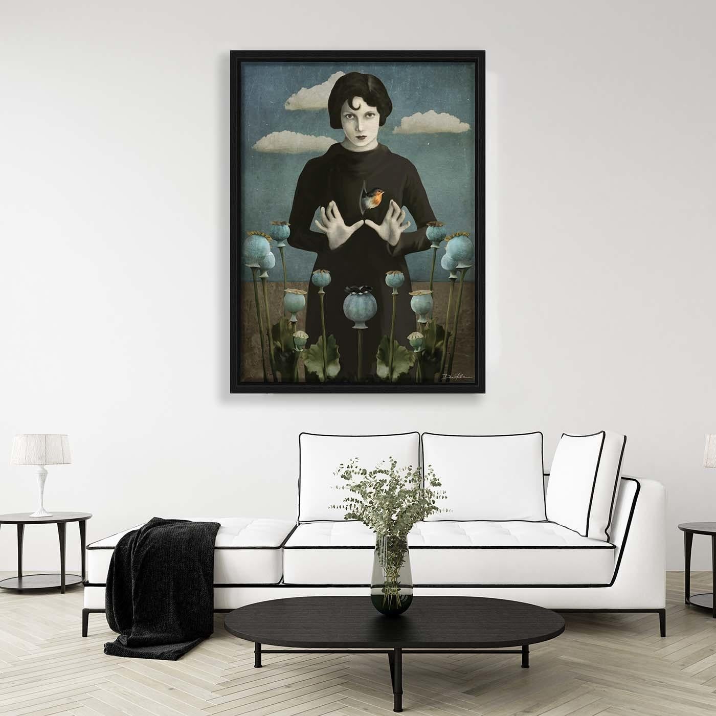 Ispirato alla poesia di Charles Baudelaire, questo dipinto digitale è basato su una fotografia di una famosa ballerina tedesca dei primi anni del XX secolo. In primo piano, i boccioli di papavero evocano uno stato di alterazione della coscienza