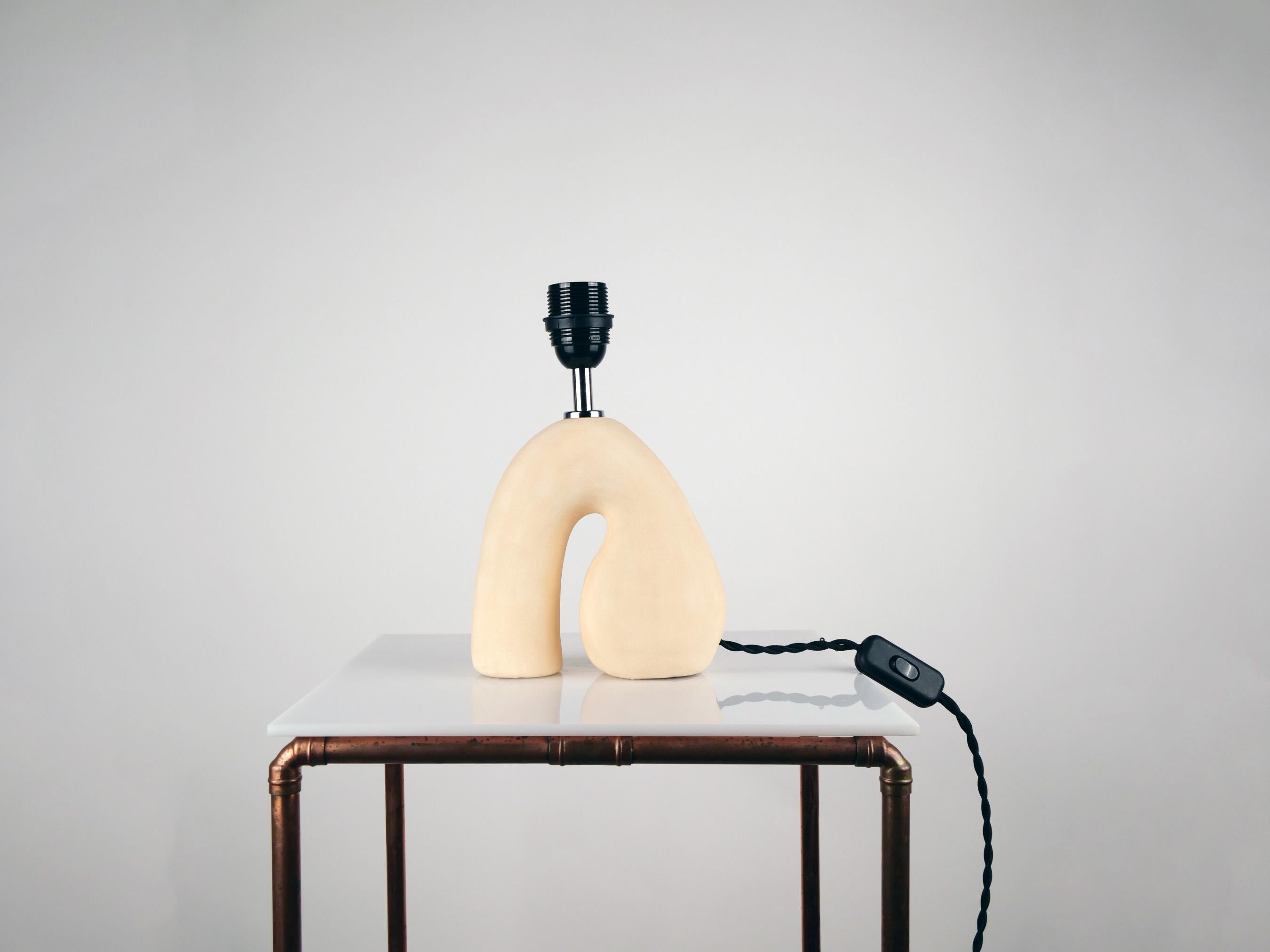 'Opposée' Table Lamp - Californian Cream 'Matte' In New Condition For Sale In London, GB