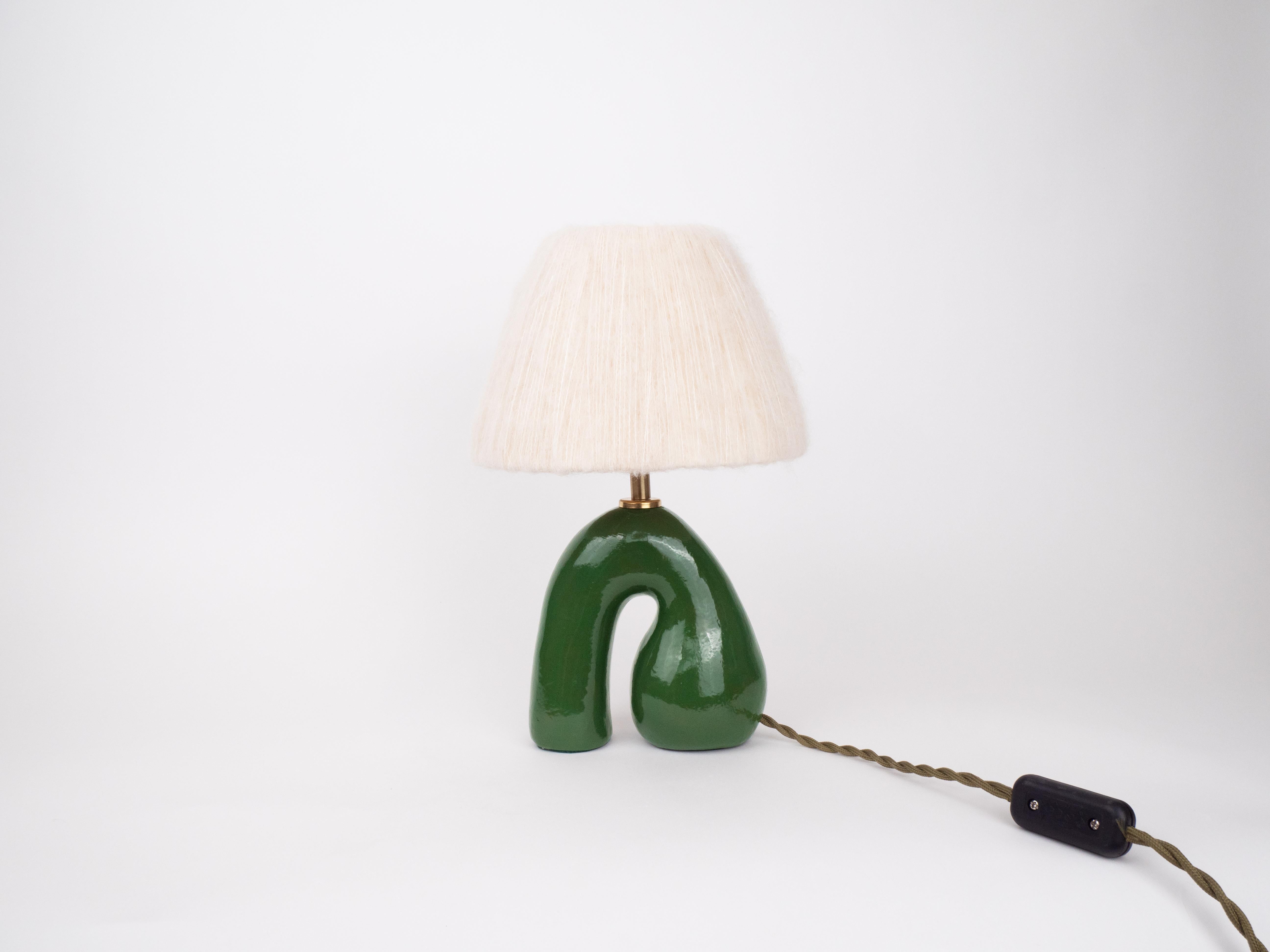 Vernissé Lampe à poser 'Opposée' - Vert brillant en vente