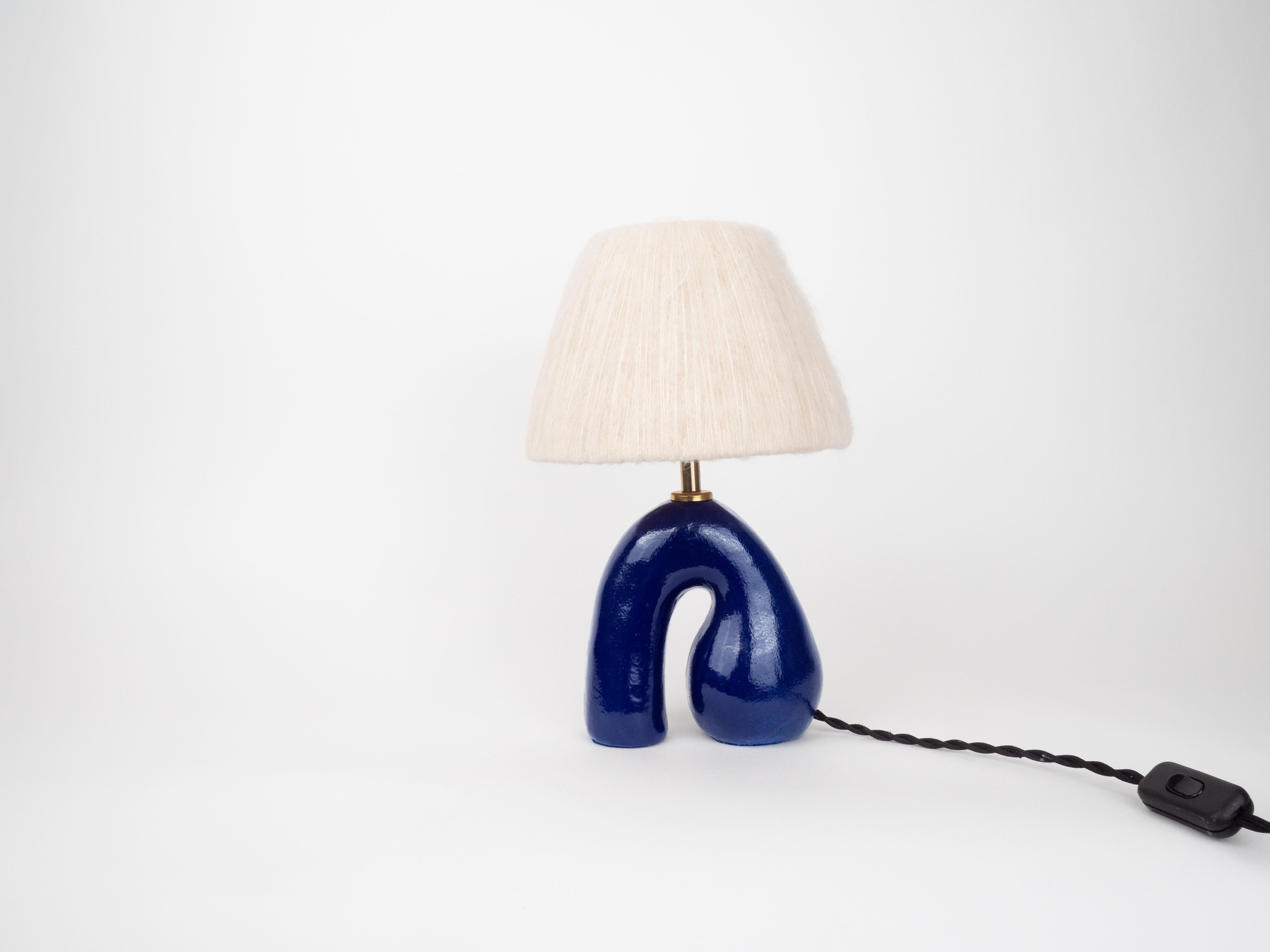 Hand-Painted 'Opposée' Table Lamp - Glossy Royal Blue For Sale
