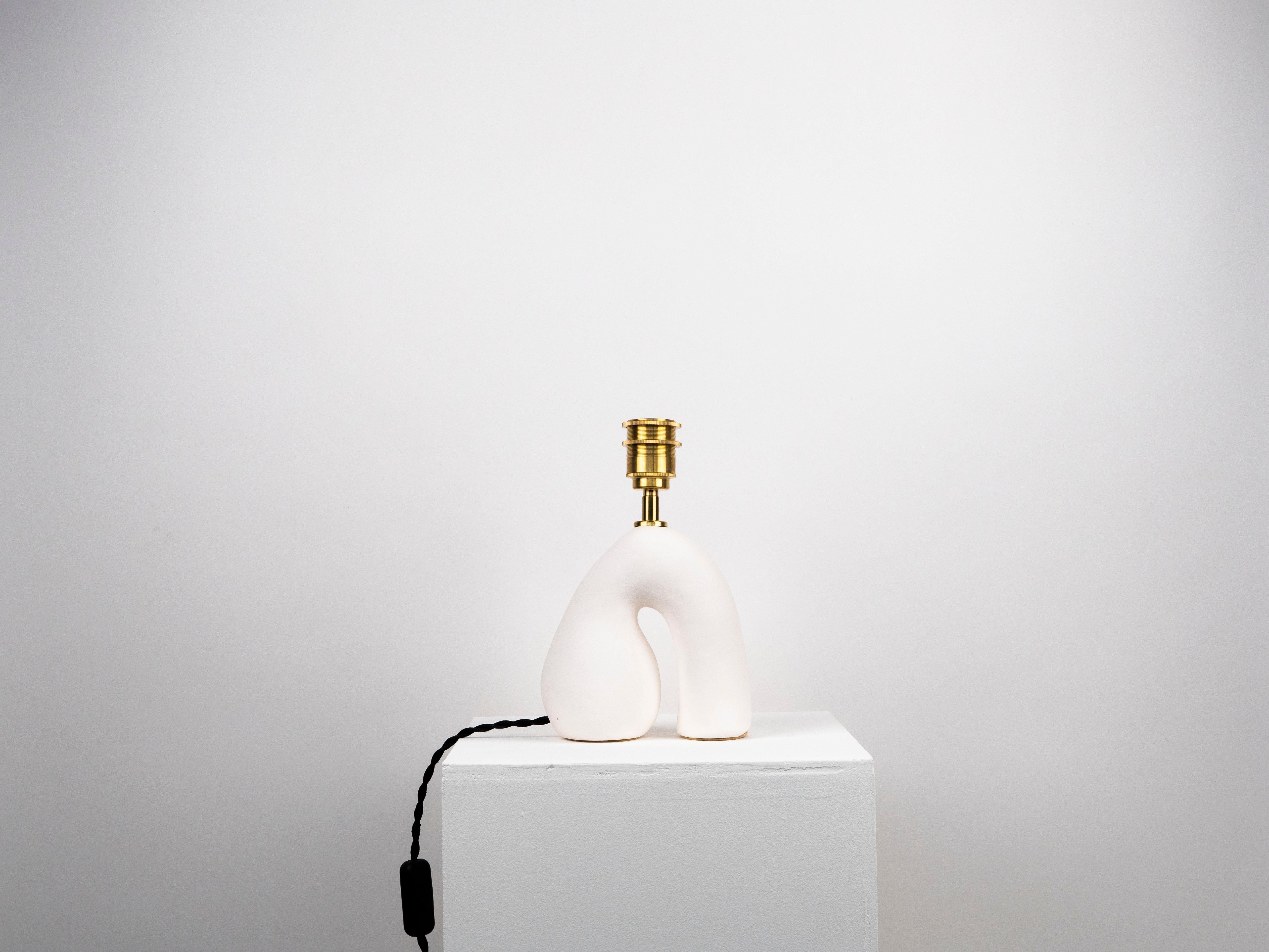 English 'Opposée' Table Lamp, White 'Matte',  Cream Wool Shade For Sale