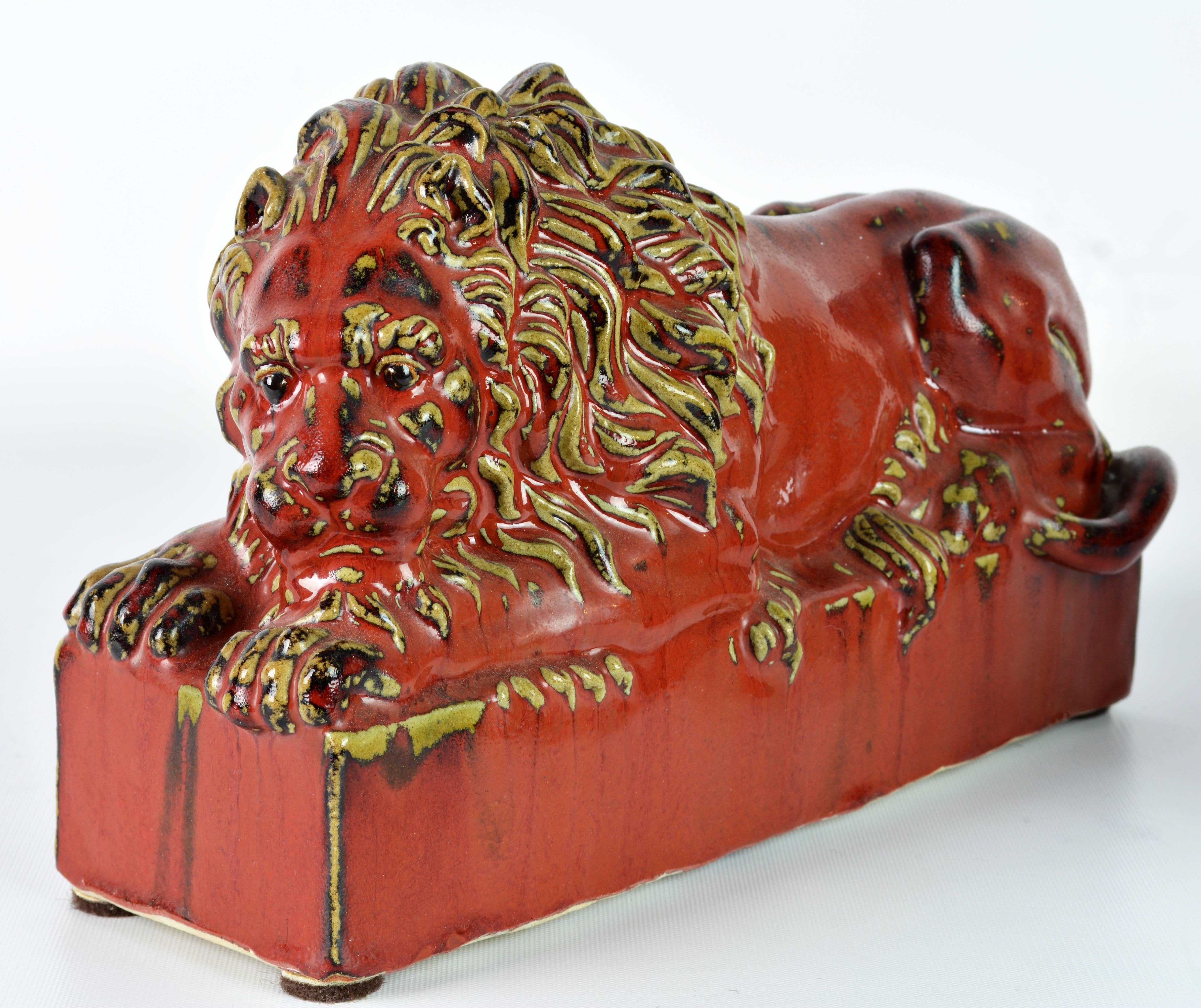 Opposing Pair of 20th Century Oxblood and Celadon Glazed Ceramic Resting Lions 3