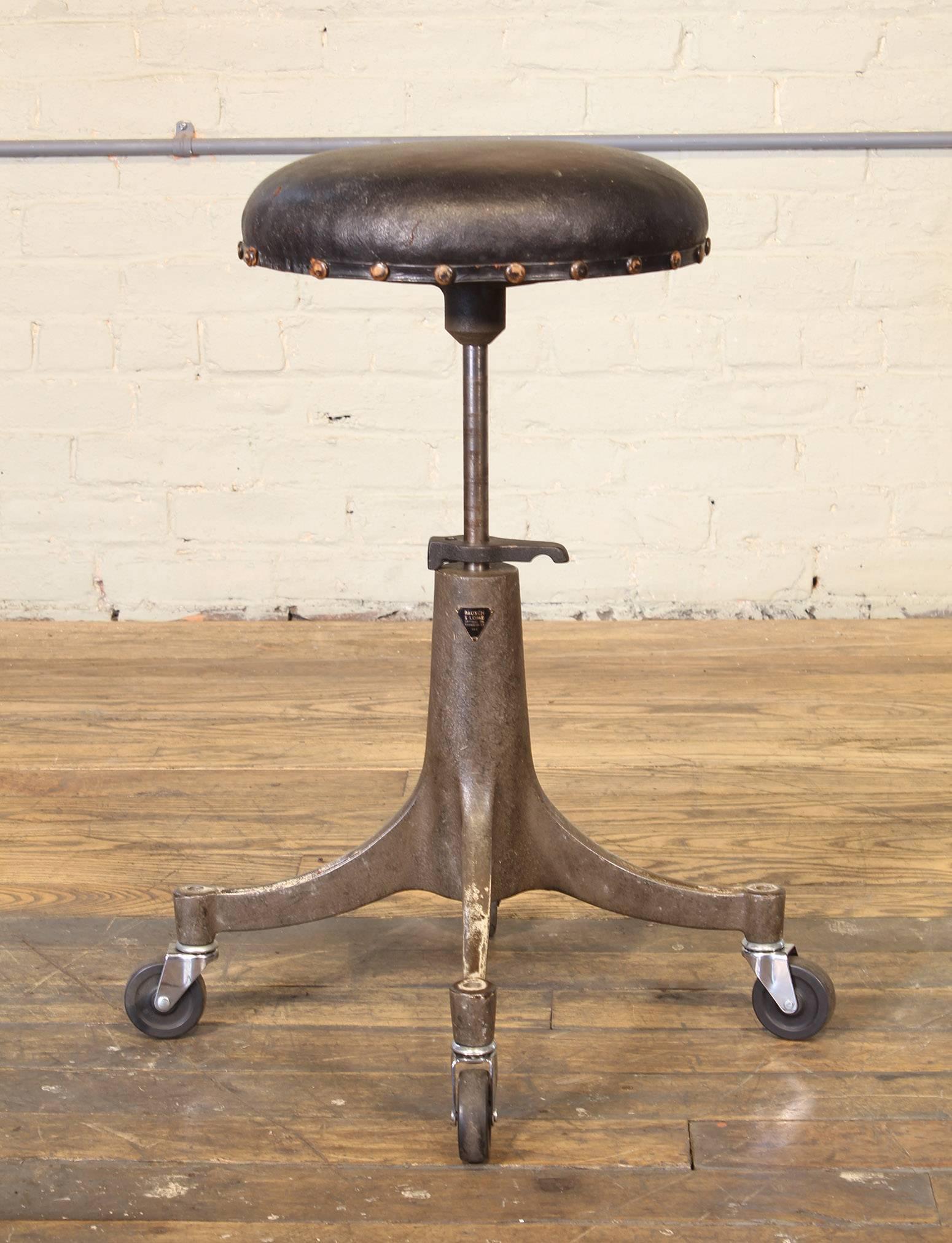Optician's Stool - Original Bausch & Lomb Medical Adjustable Rolling In Good Condition In Oakville, CT