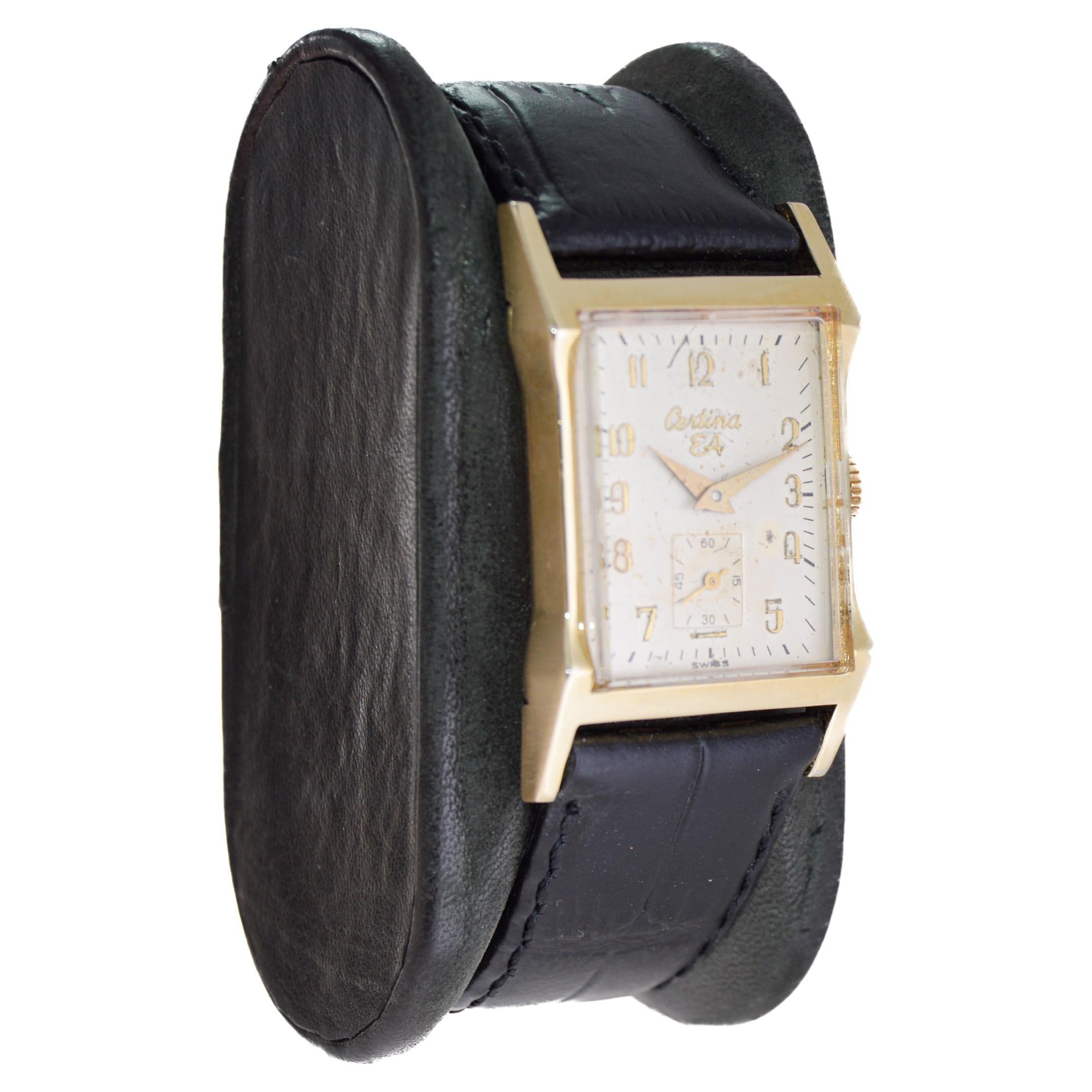 FACTORY / HOUSE: Optima Watch Company
STYLE / REFERENCE: Art Deco / Reference 4016
METAL / MATERIAL: Yellow Gold-Filled
CIRCA / YEAR: 1940's
DIMENSIONS / SIZE: Length 38mm X Width 24mm
MOVEMENT / CALIBER: Manual Winding / 17 Jewels / Caliber