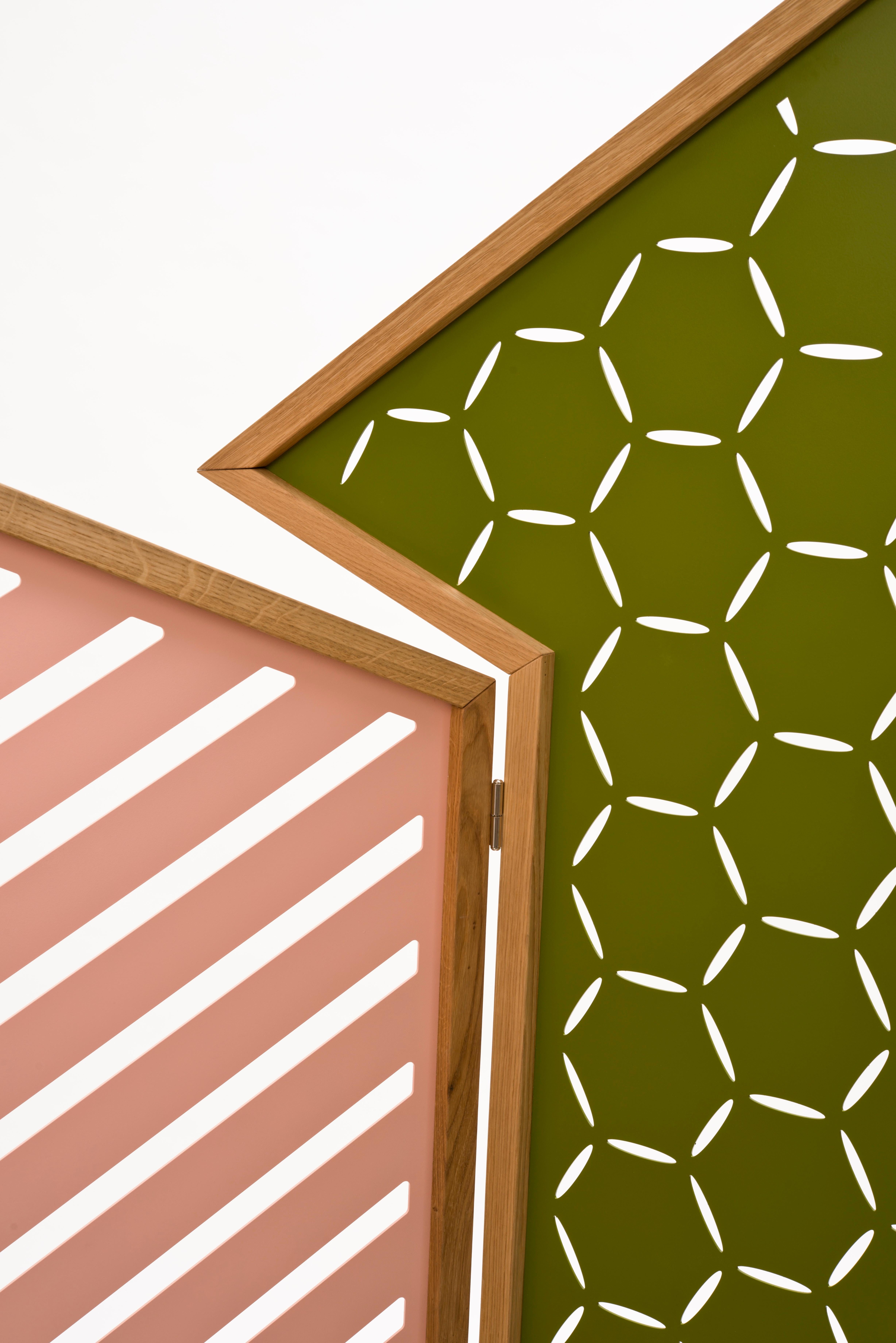 Opto Folding Screen Bauhaus Optical Mood:: Rahmen aus Eiche und schwarze Metallpaneele im Angebot 4