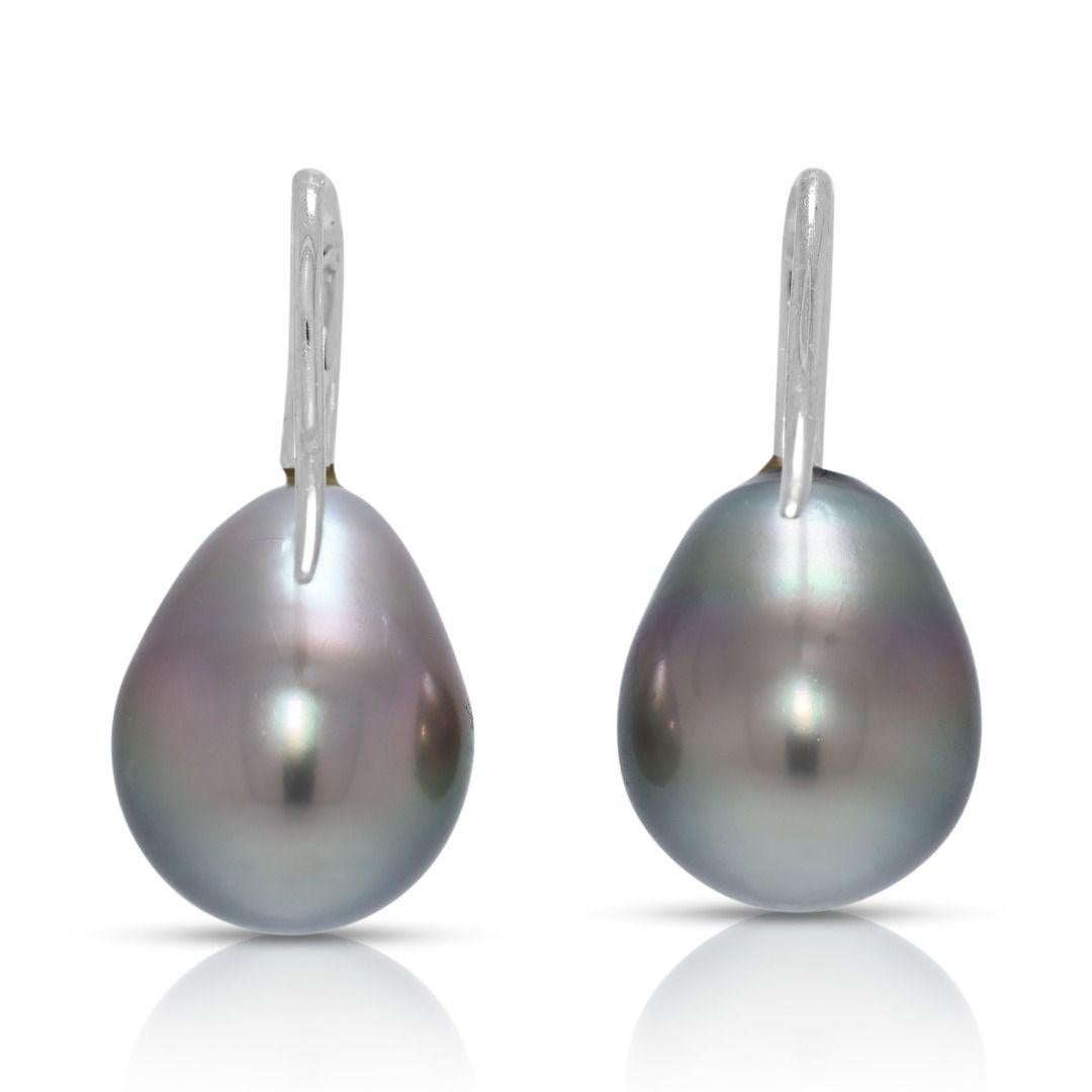 Opulent 0.06ct Natural Diamond & South Sea Pearl 18K White Gold Hook Earrings in vendita 1