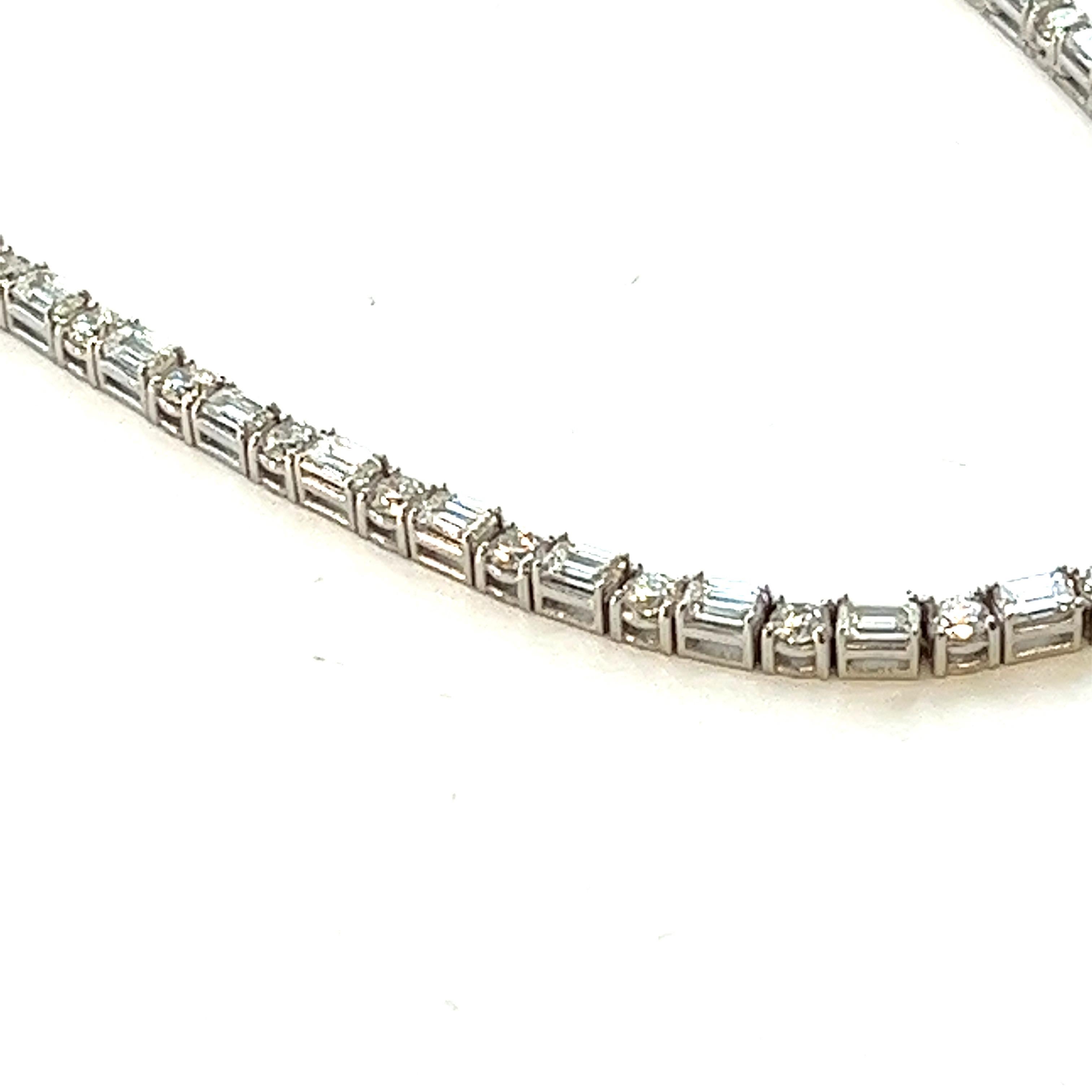 Opulent 17 carats Natural Round and Emerald -Cut Diamonds Riviera Necklace, 18K  3