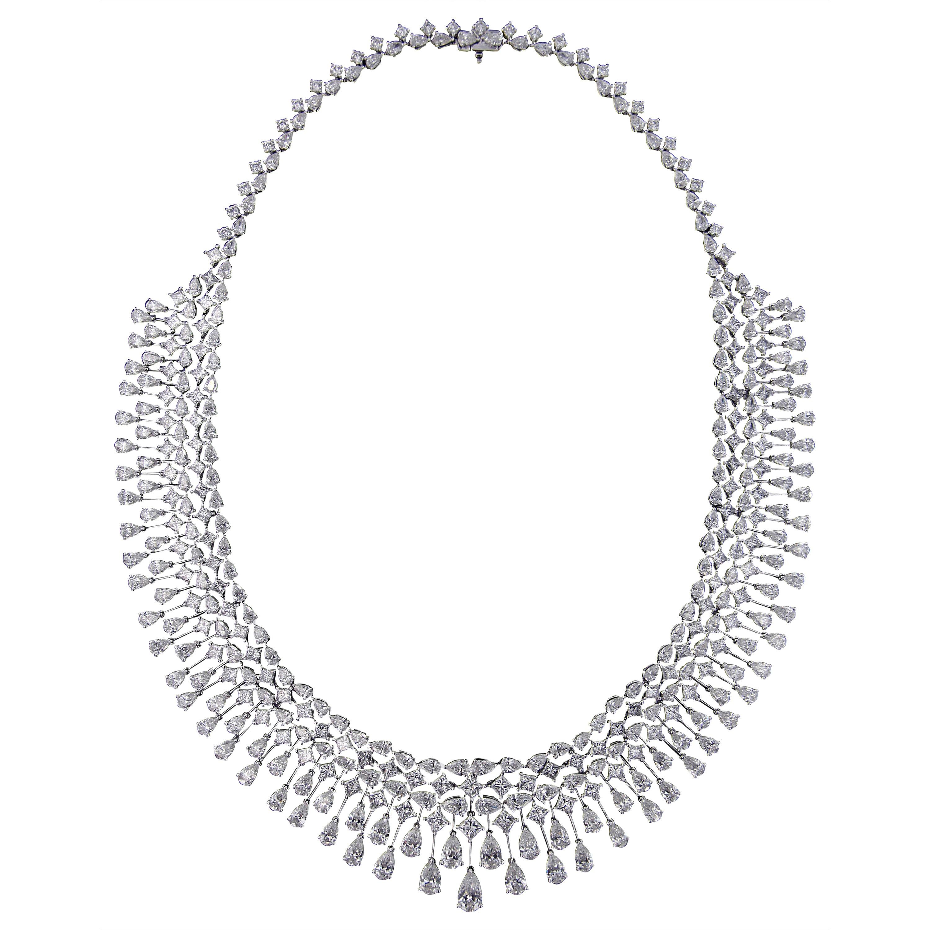 White Gold Necklace with Diamonds For Sale at 1stDibs