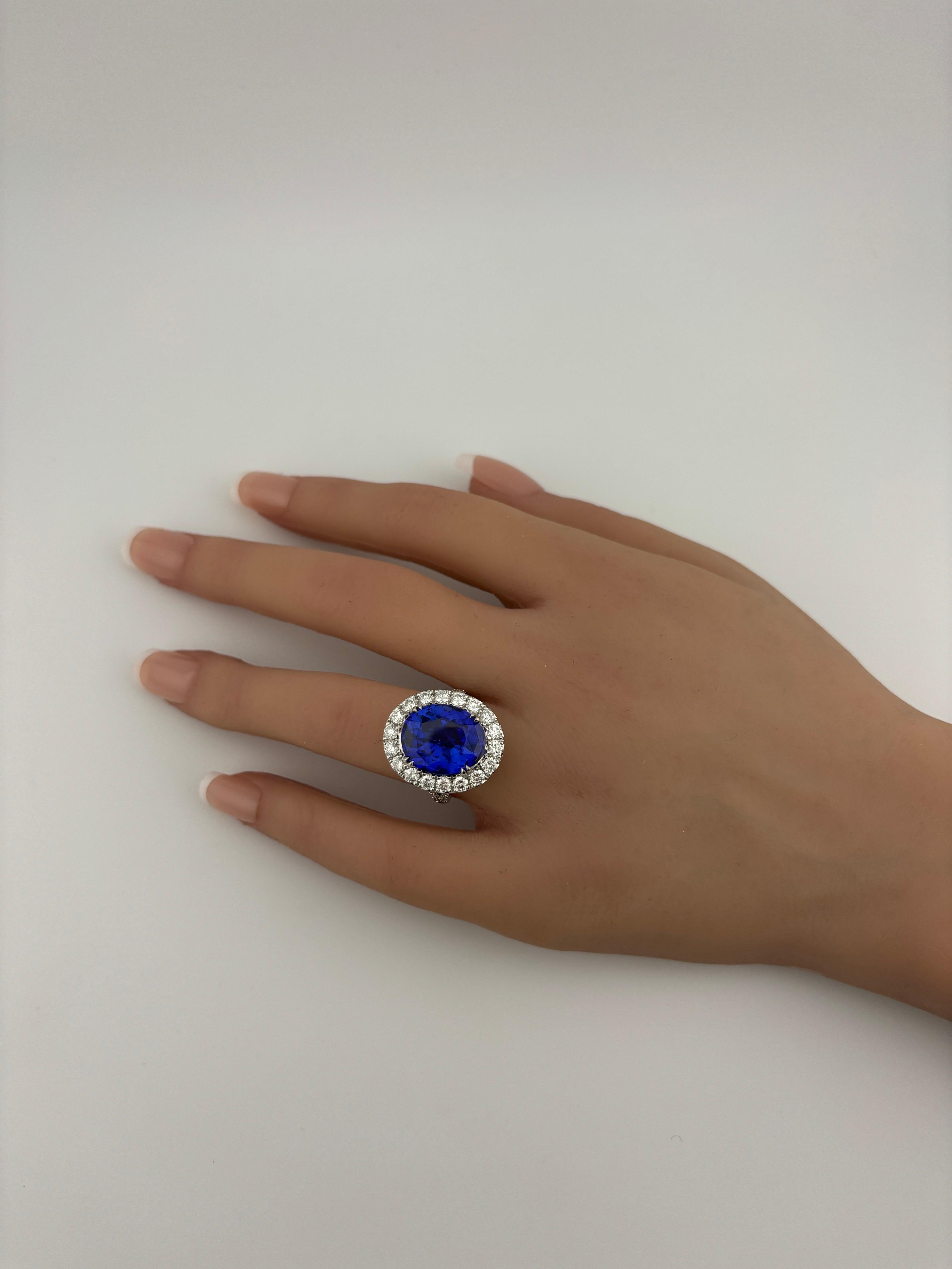 Opulent 18k White Gold Tanzanite & Diamond Halo Cocktail Ring For Sale 5