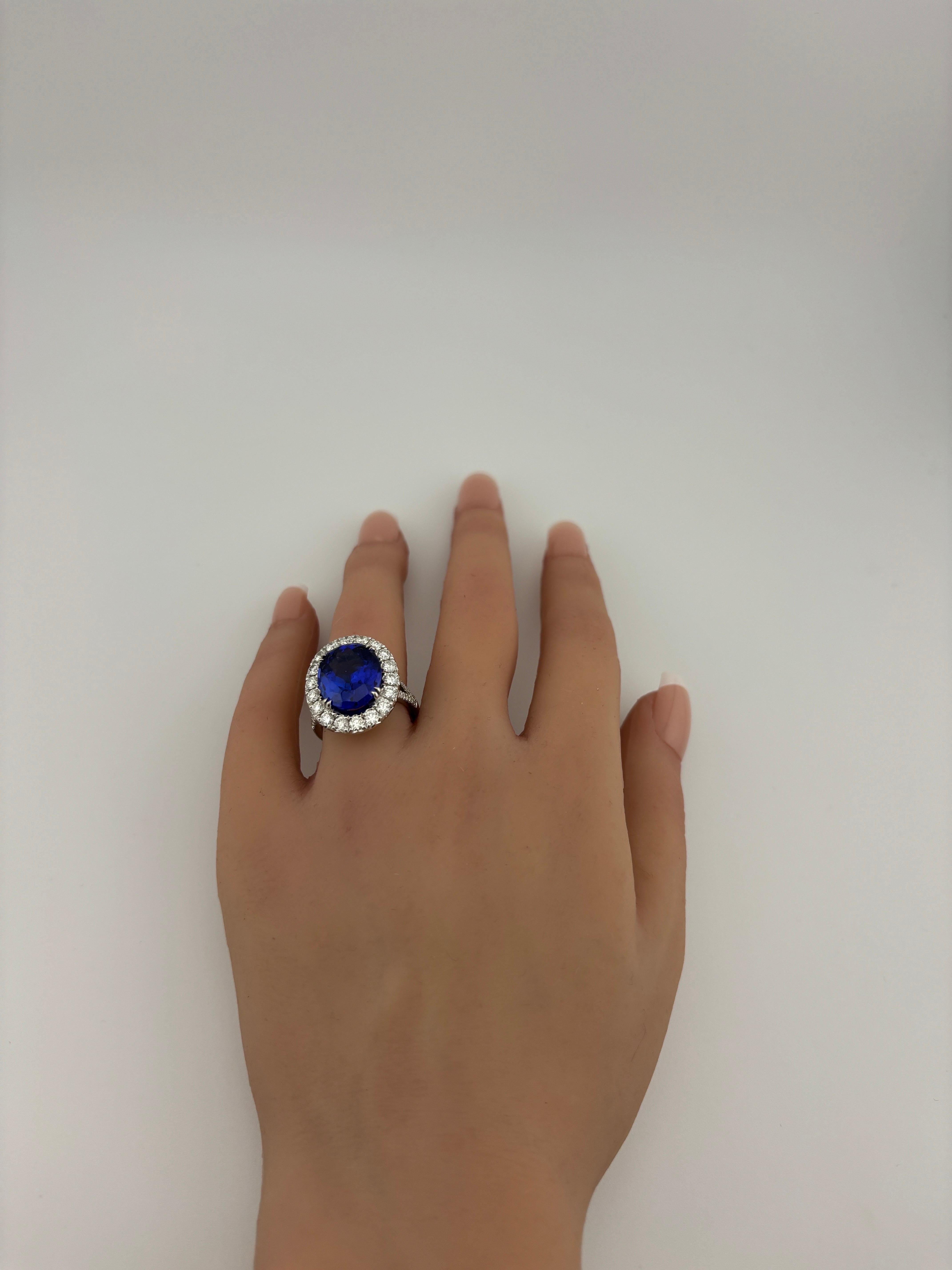 Opulent 18k White Gold Tanzanite & Diamond Halo Cocktail Ring For Sale 6