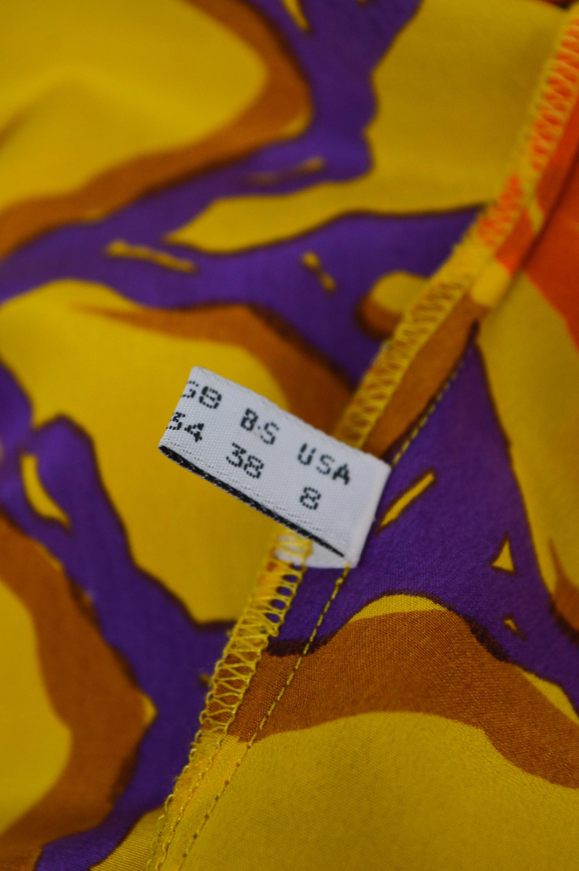 Opulenta camicetta aperta in pura seta degli anni '90 di Christian Lacroix, dai colori forti in vendita 10