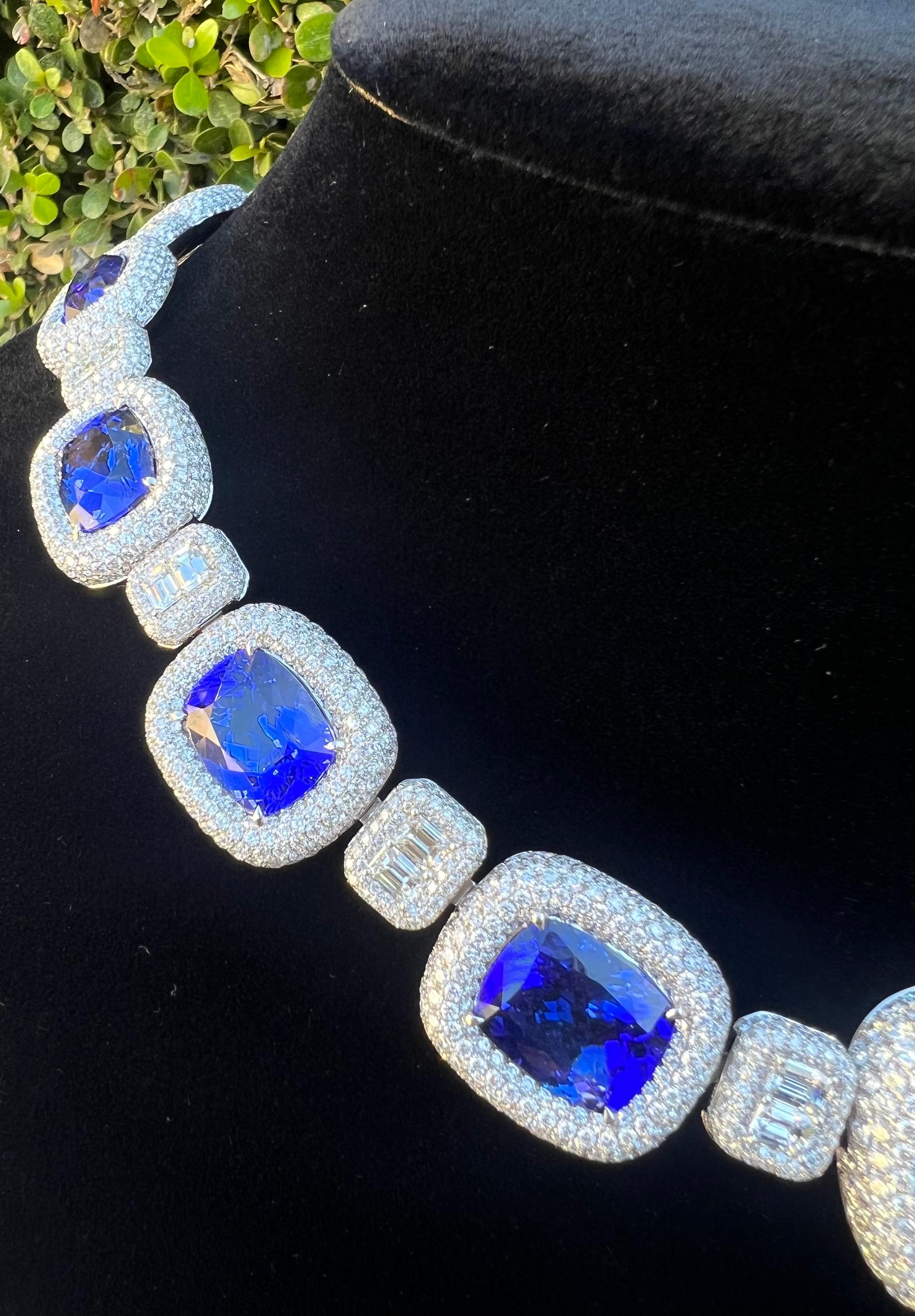 Opulent 211 Carat AAAA Intense Blue Tanzanite and Diamond 18 Karat Gold Necklace 3